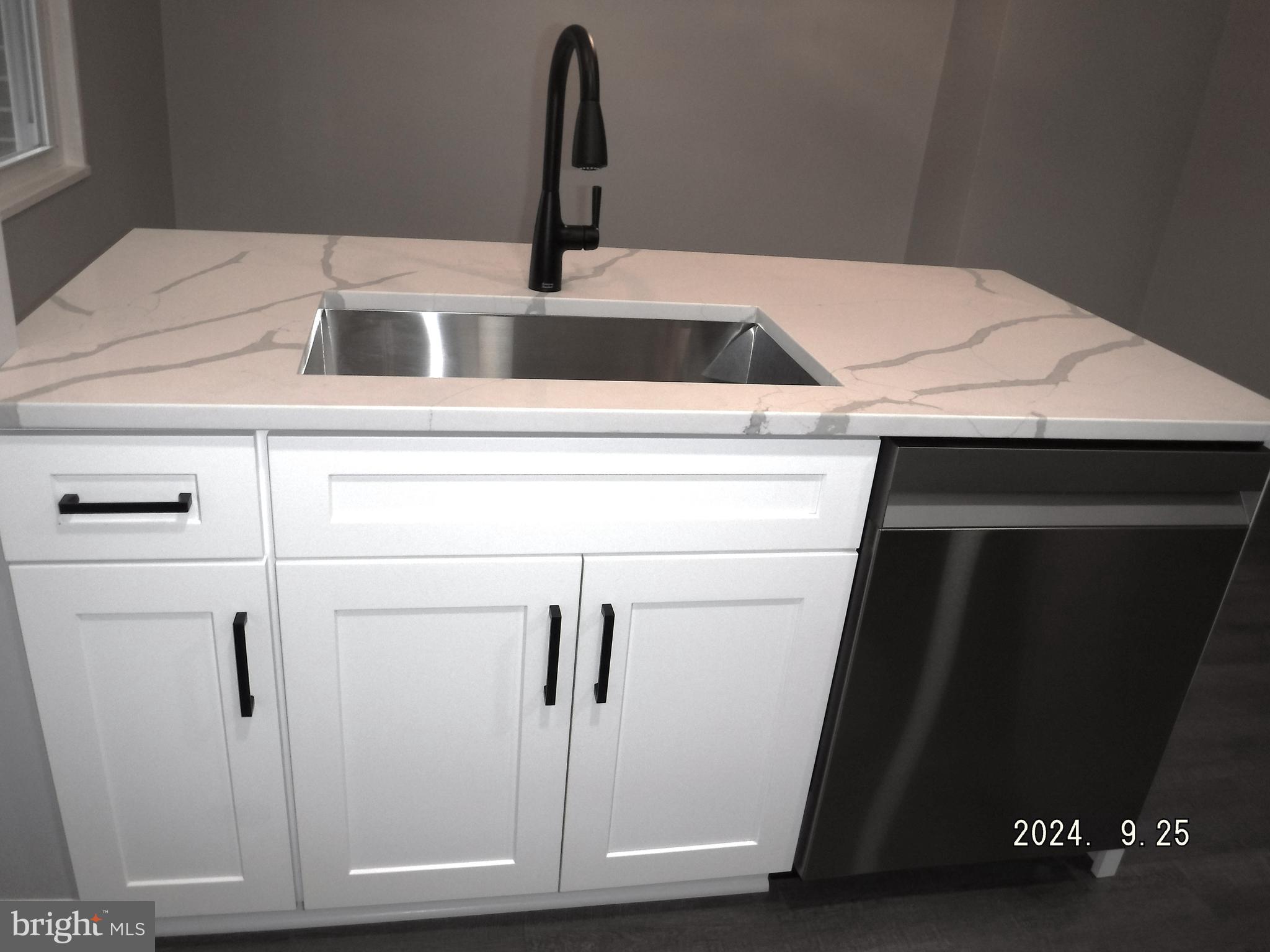 CHARLESMONT - Residential