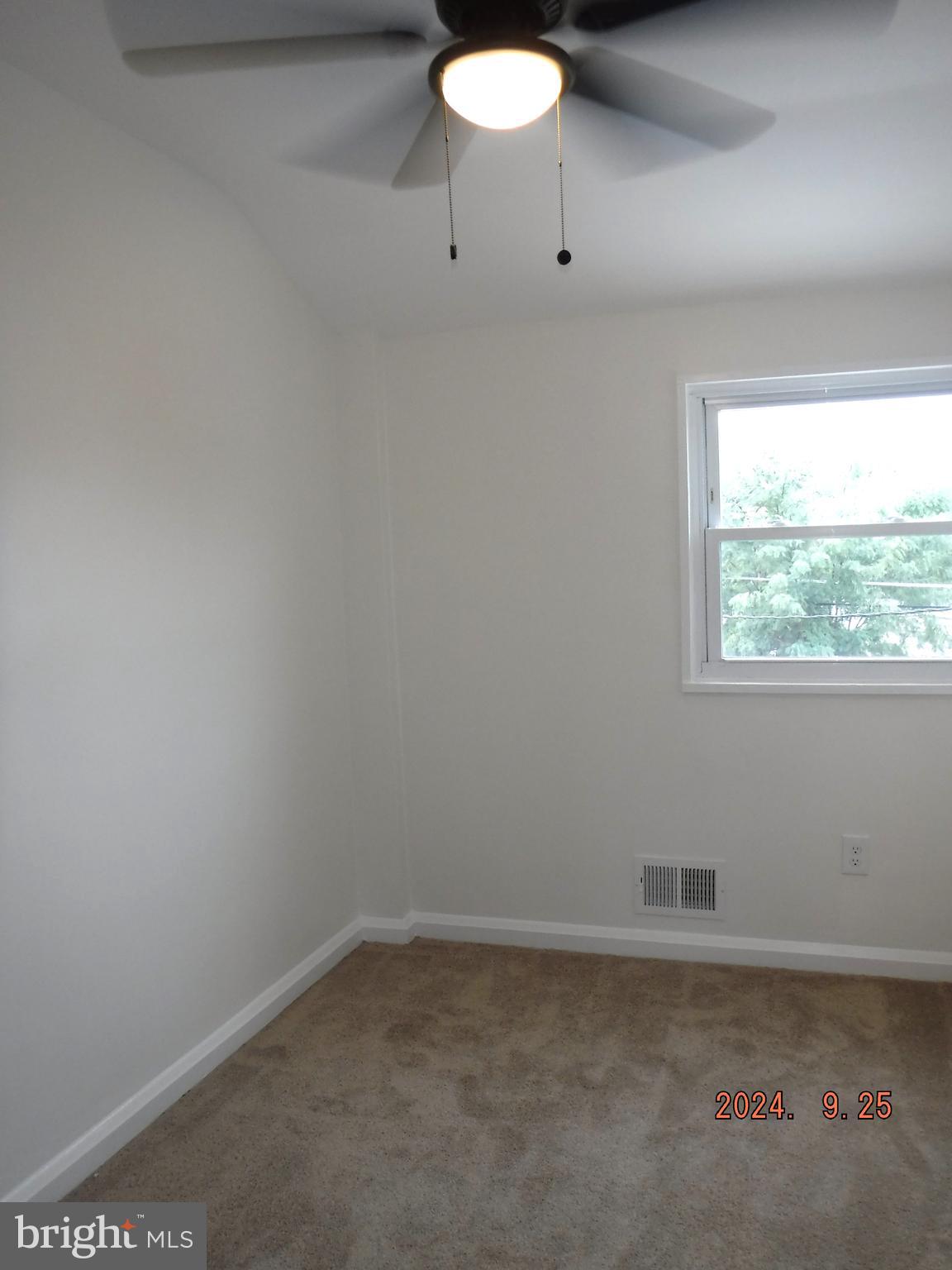 CHARLESMONT - Residential