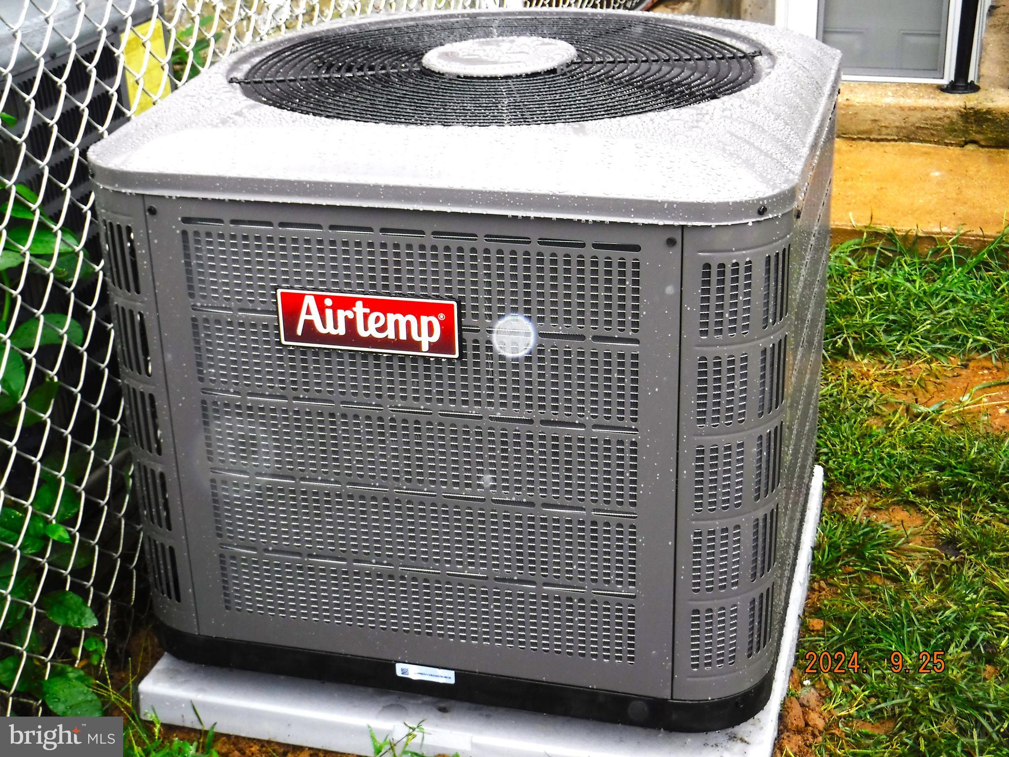 CHARLESMONT - Residential