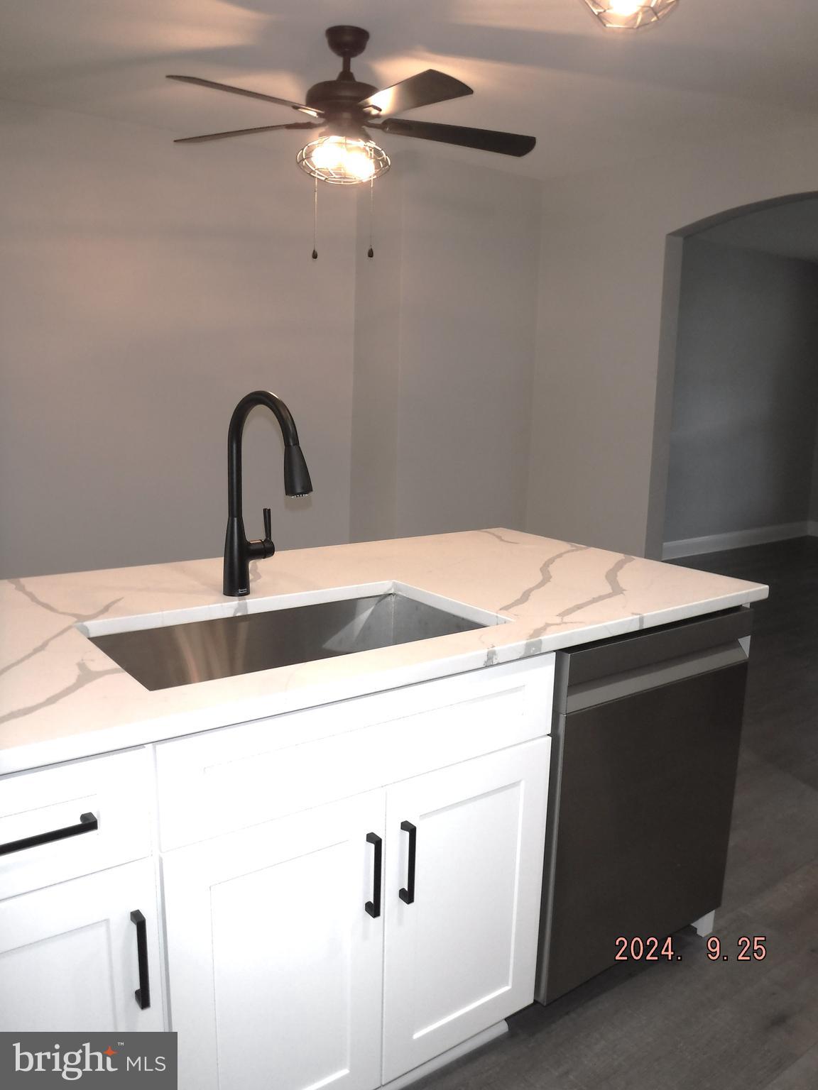 CHARLESMONT - Residential