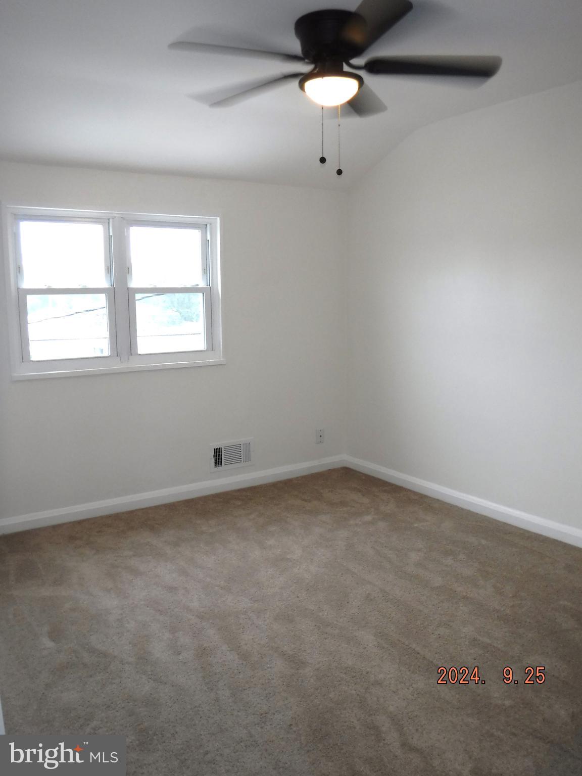 CHARLESMONT - Residential