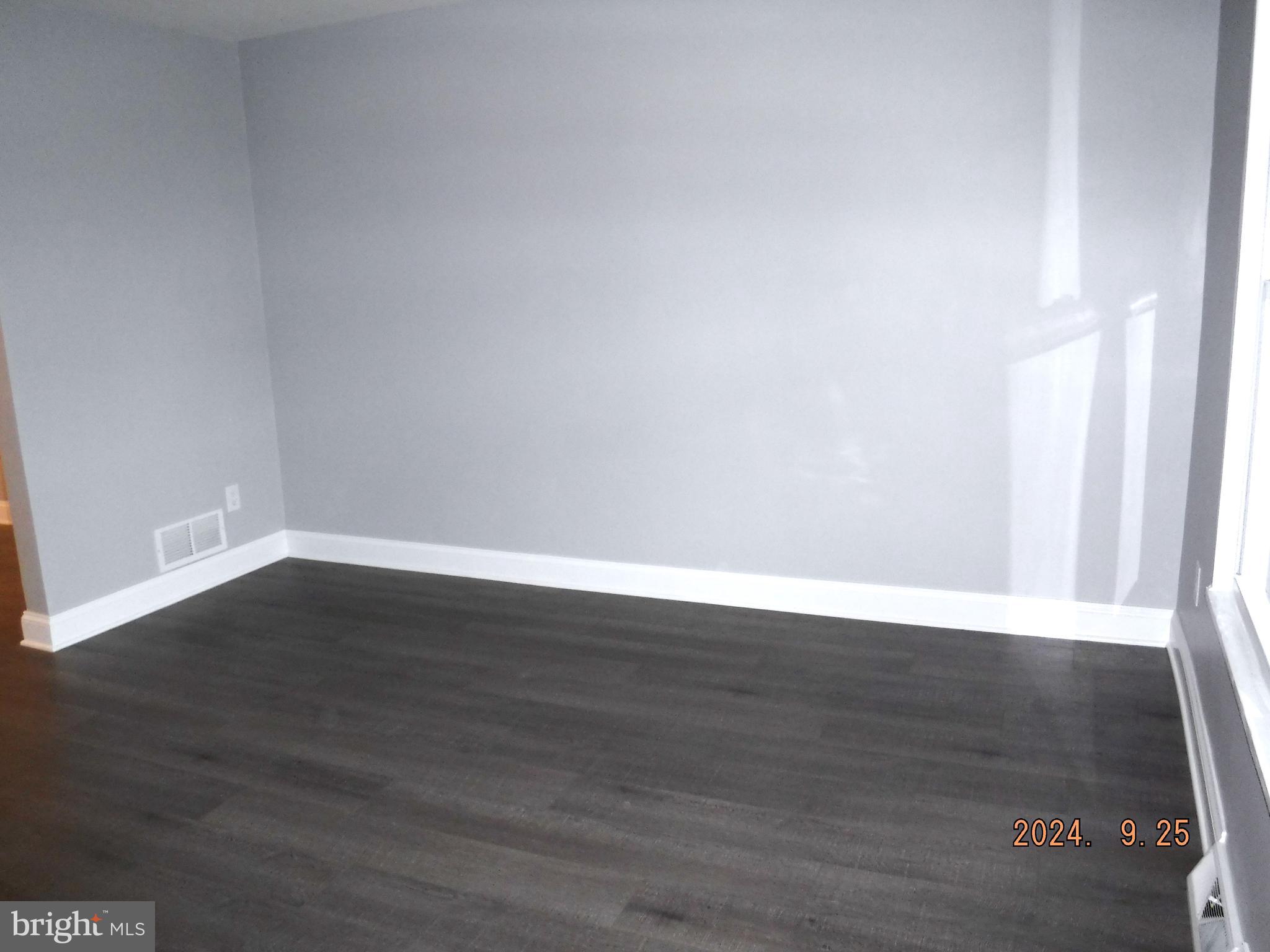 CHARLESMONT - Residential