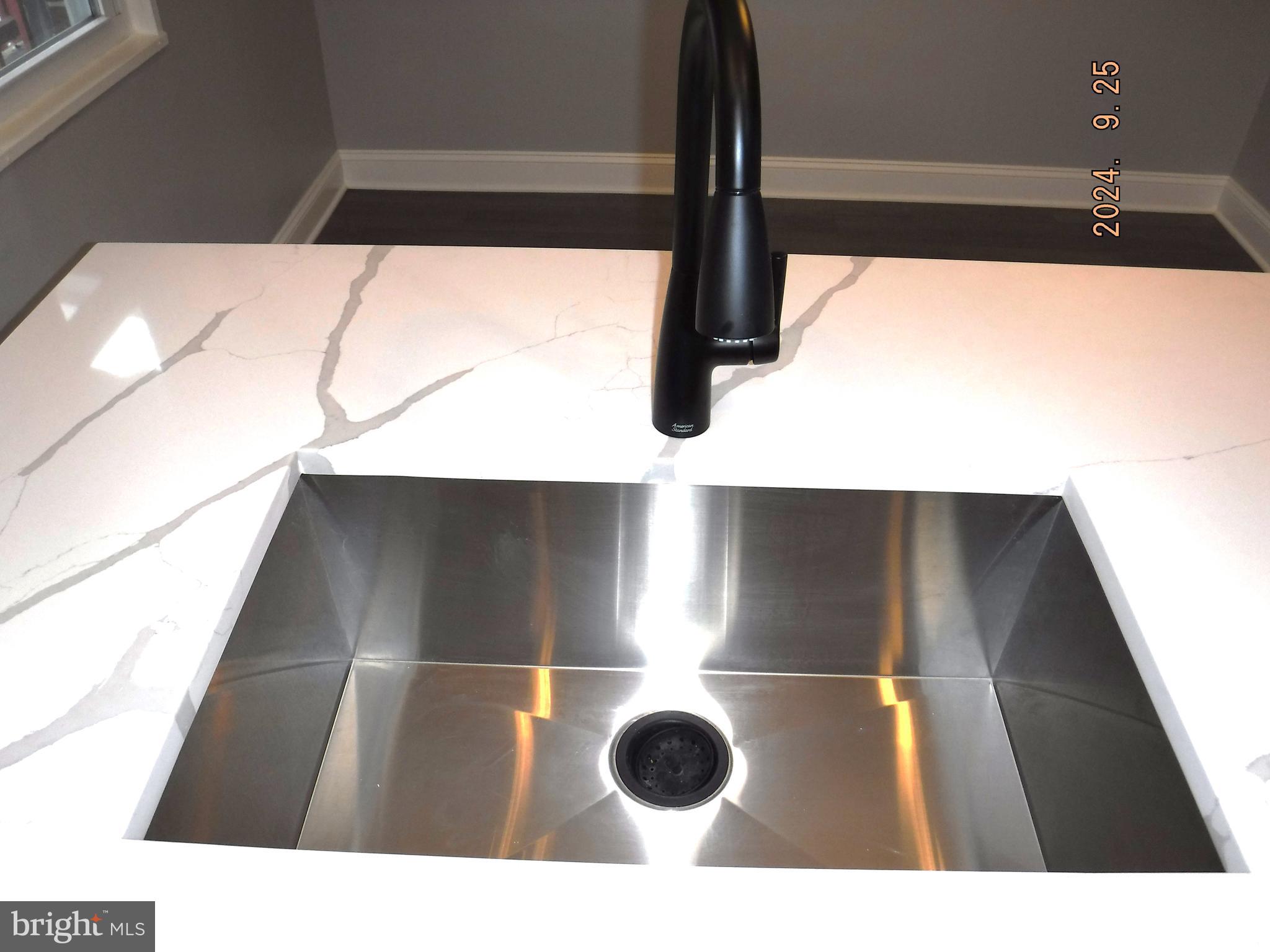 CHARLESMONT - Residential