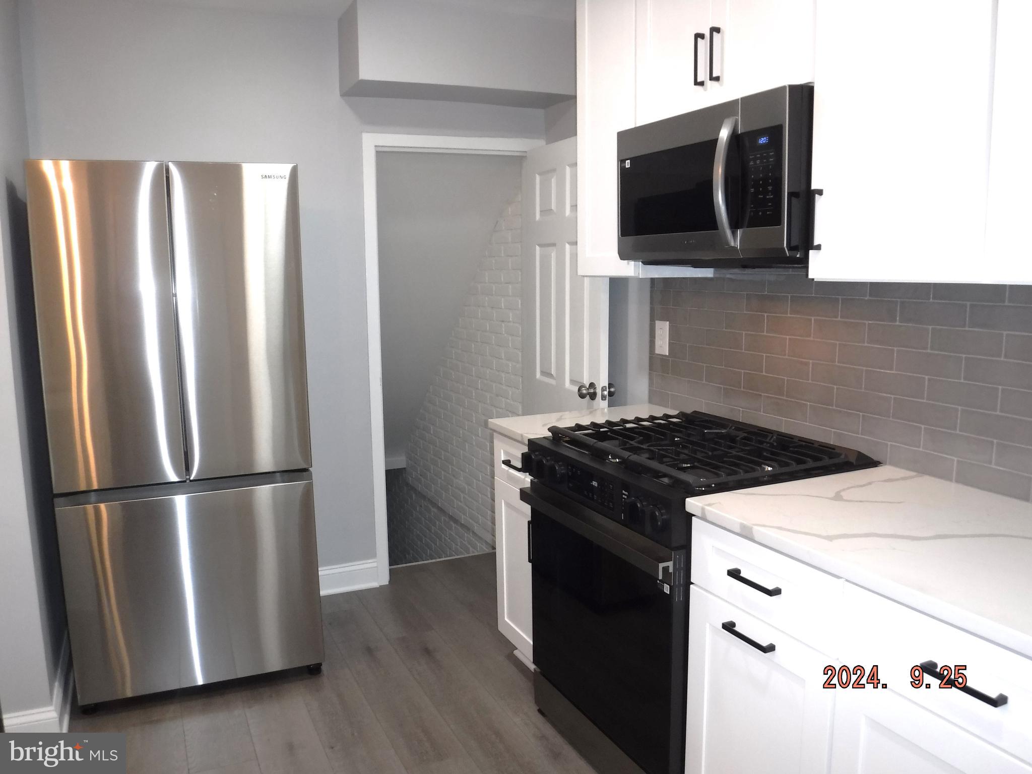 CHARLESMONT - Residential