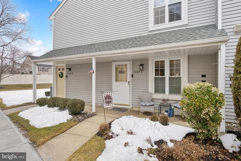 Townhouse For Sale - 5203 Adelaide Drive<br/> MOUNT LAUREL, NJ 08054