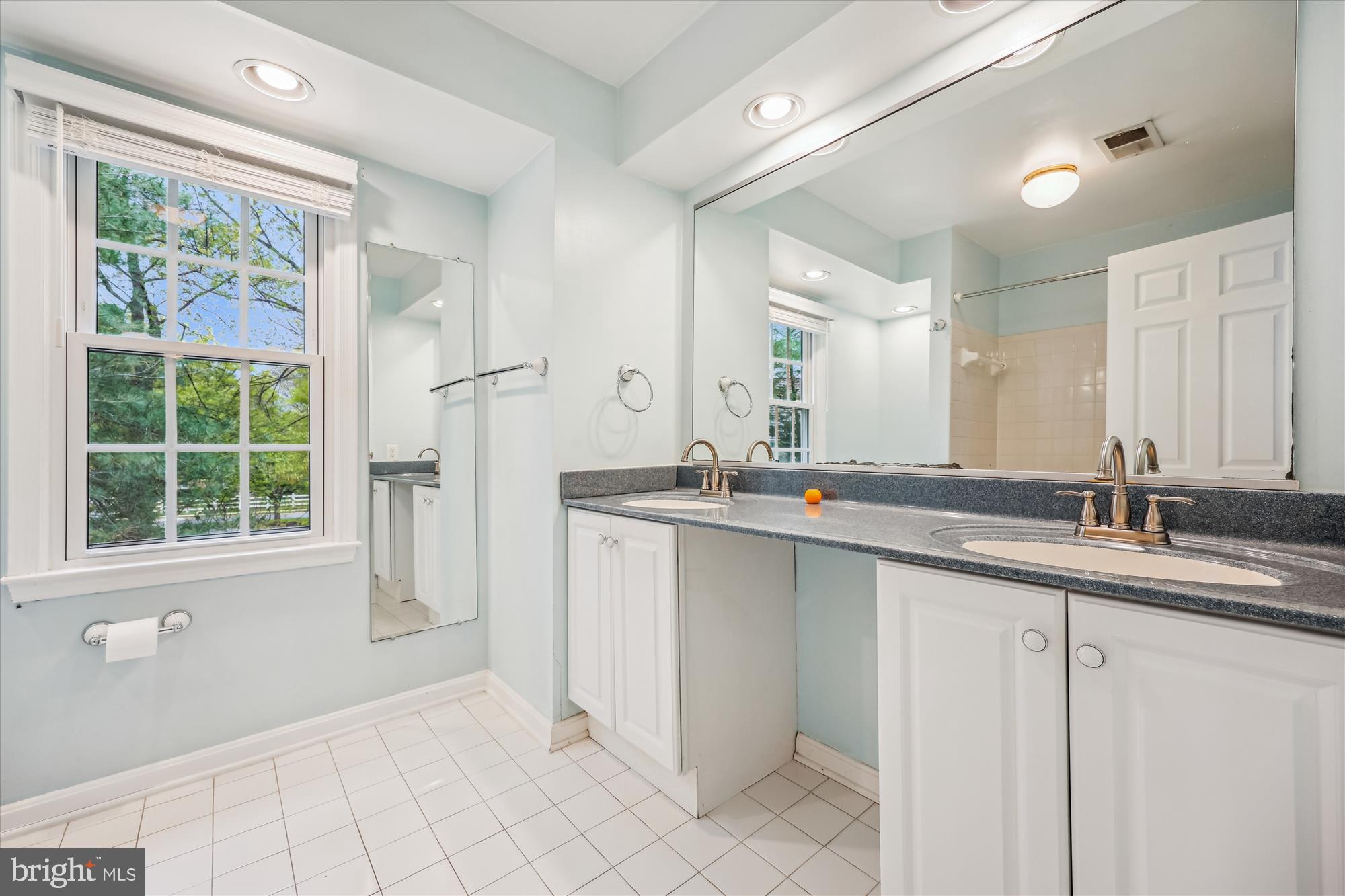 SAYBROOKE - Residential