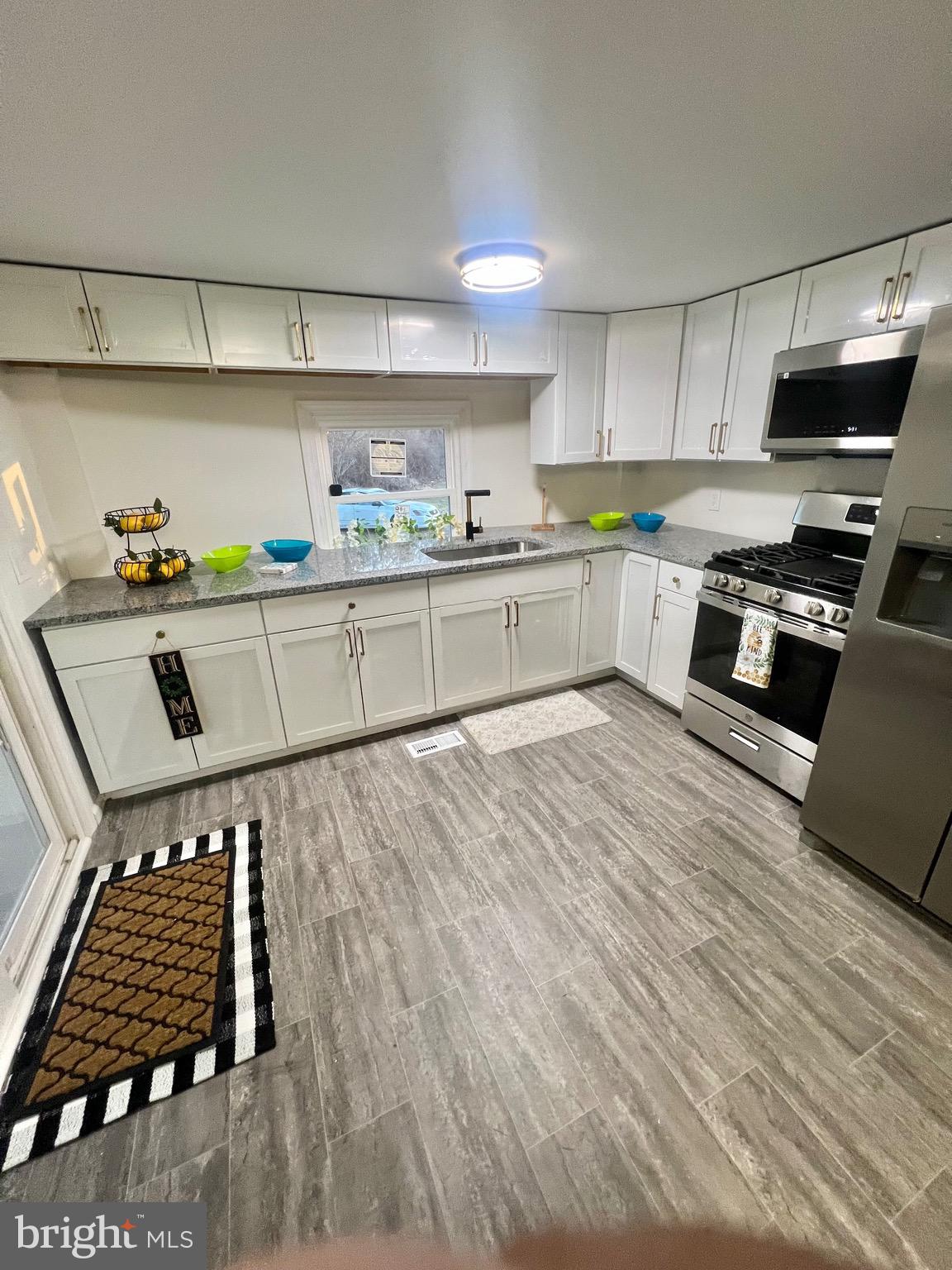 734 PULASKI HIGHWAY 17