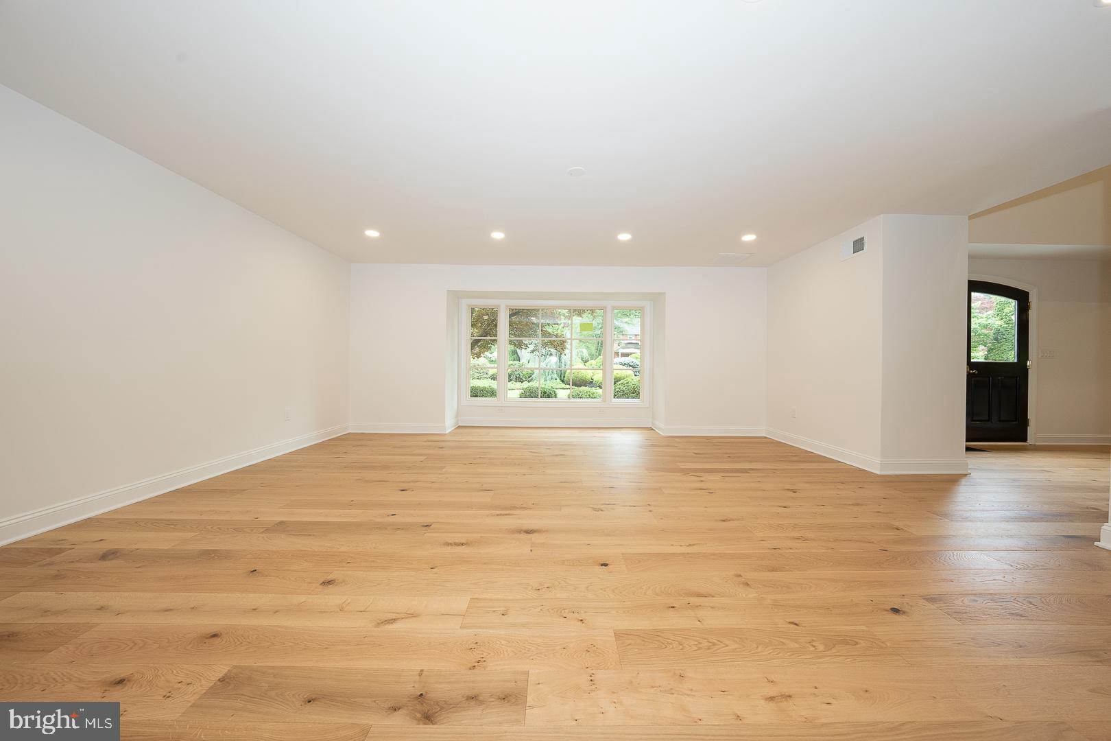 LAFAYETTE HILL - Residential