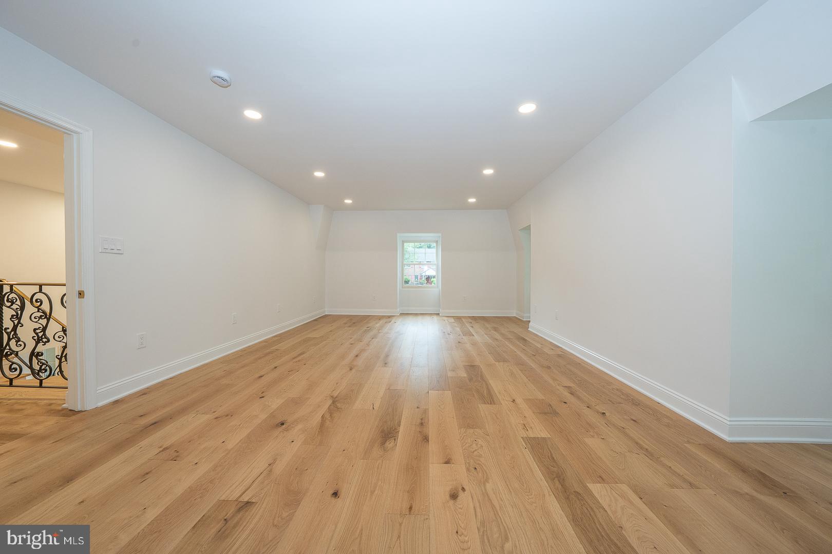 LAFAYETTE HILL - Residential