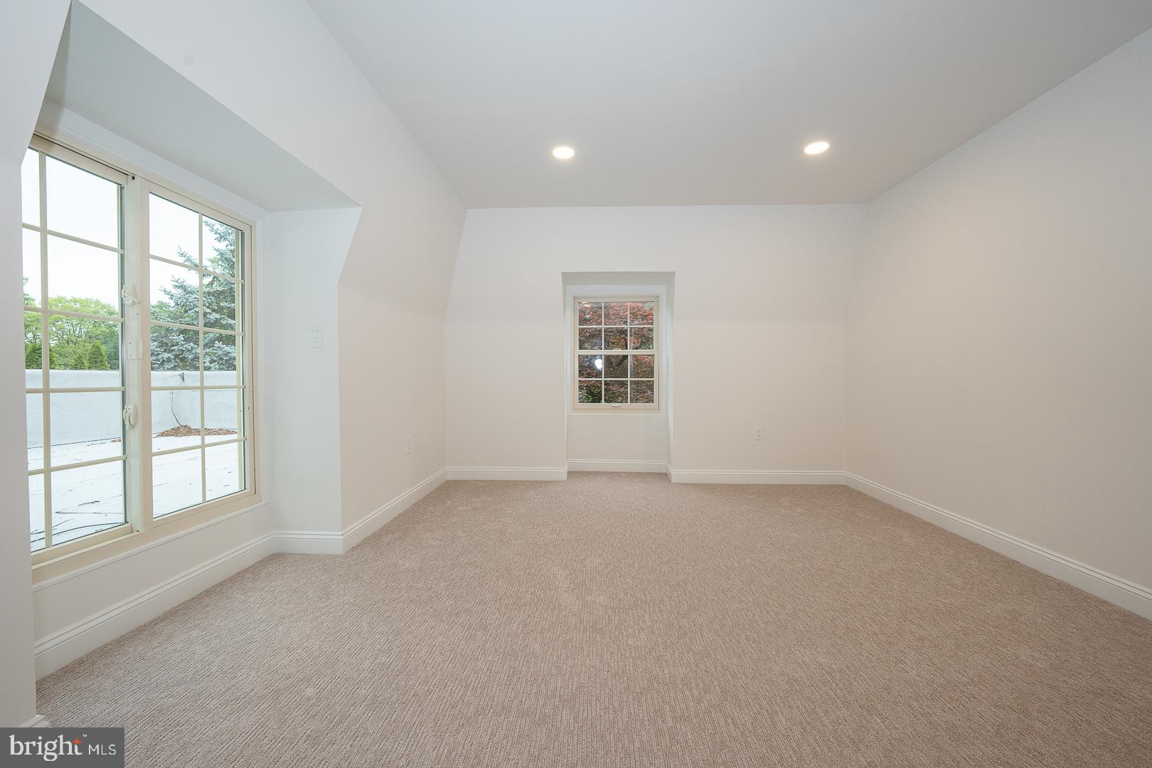 LAFAYETTE HILL - Residential