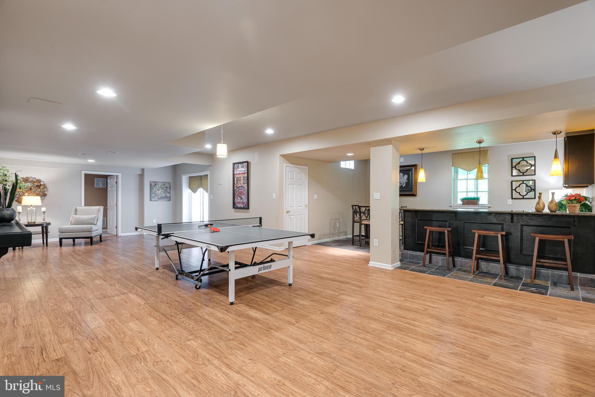 RIVERCREST - Residential