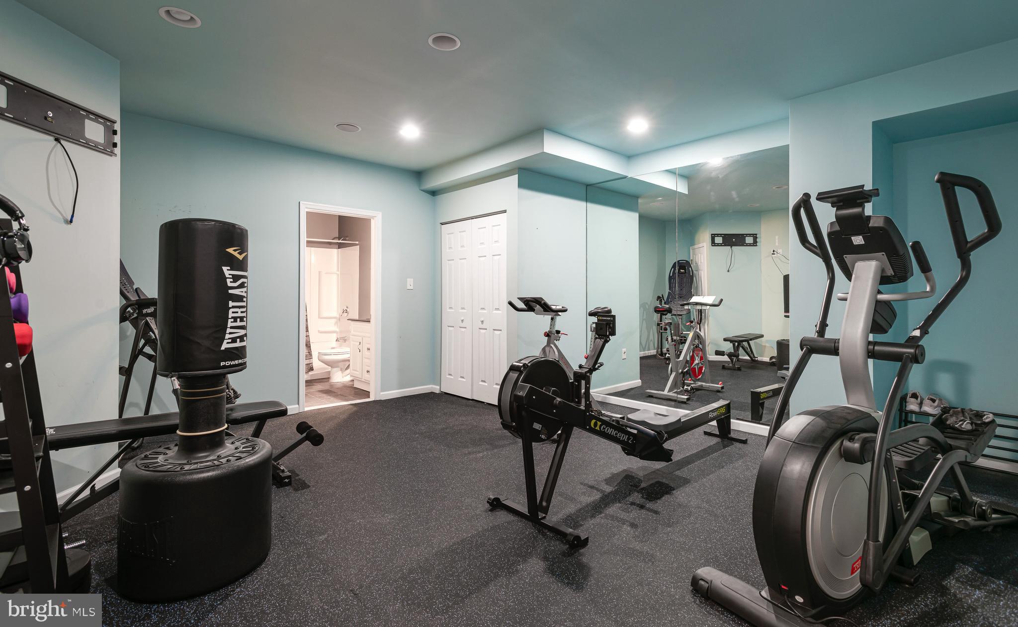 RIVERCREST - Residential