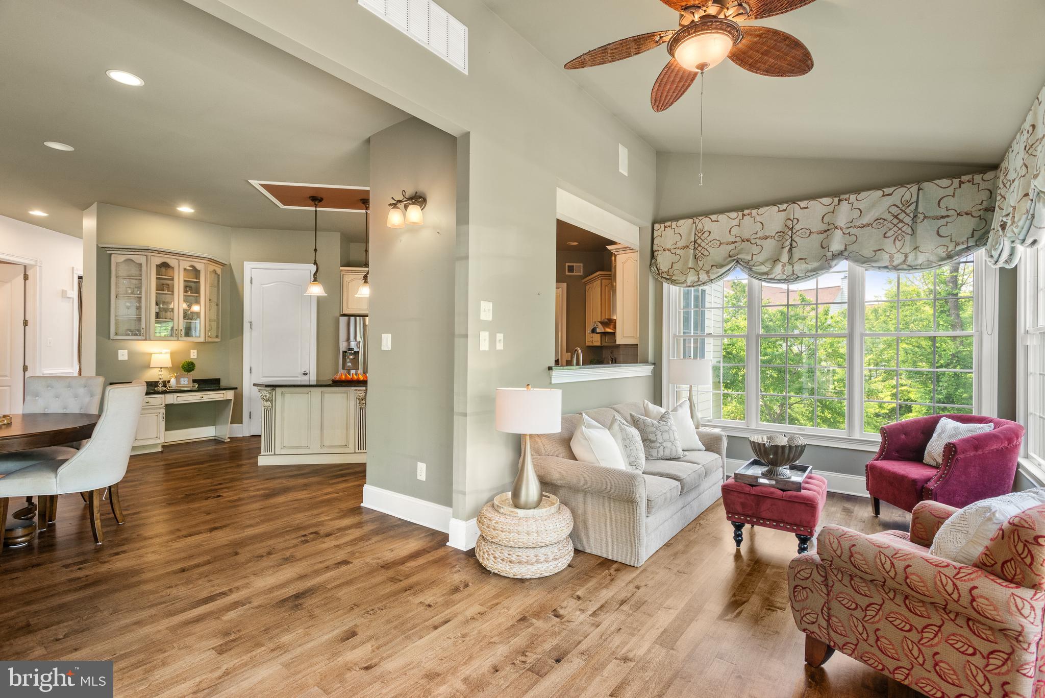 RIVERCREST - Residential