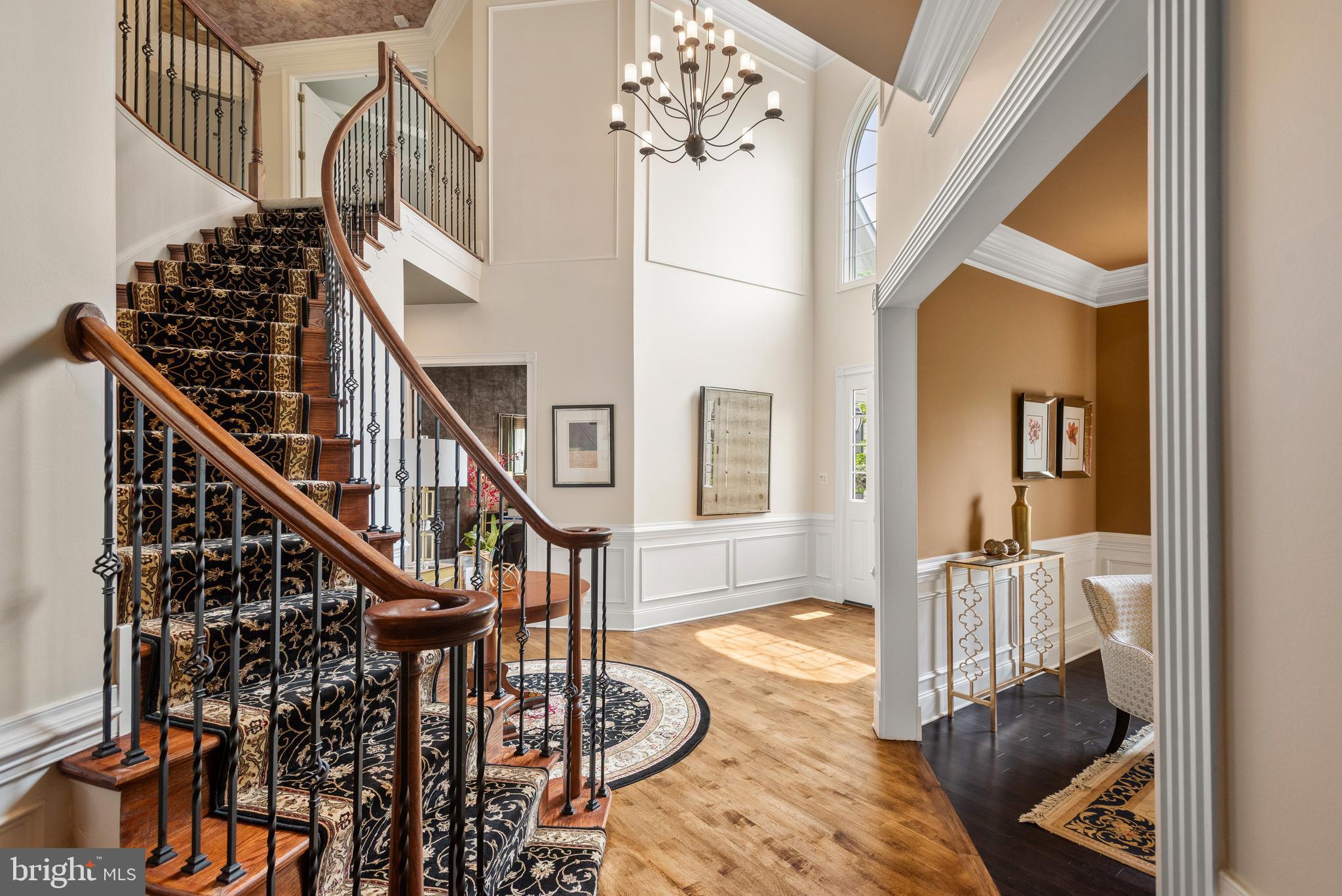 RIVERCREST - Residential