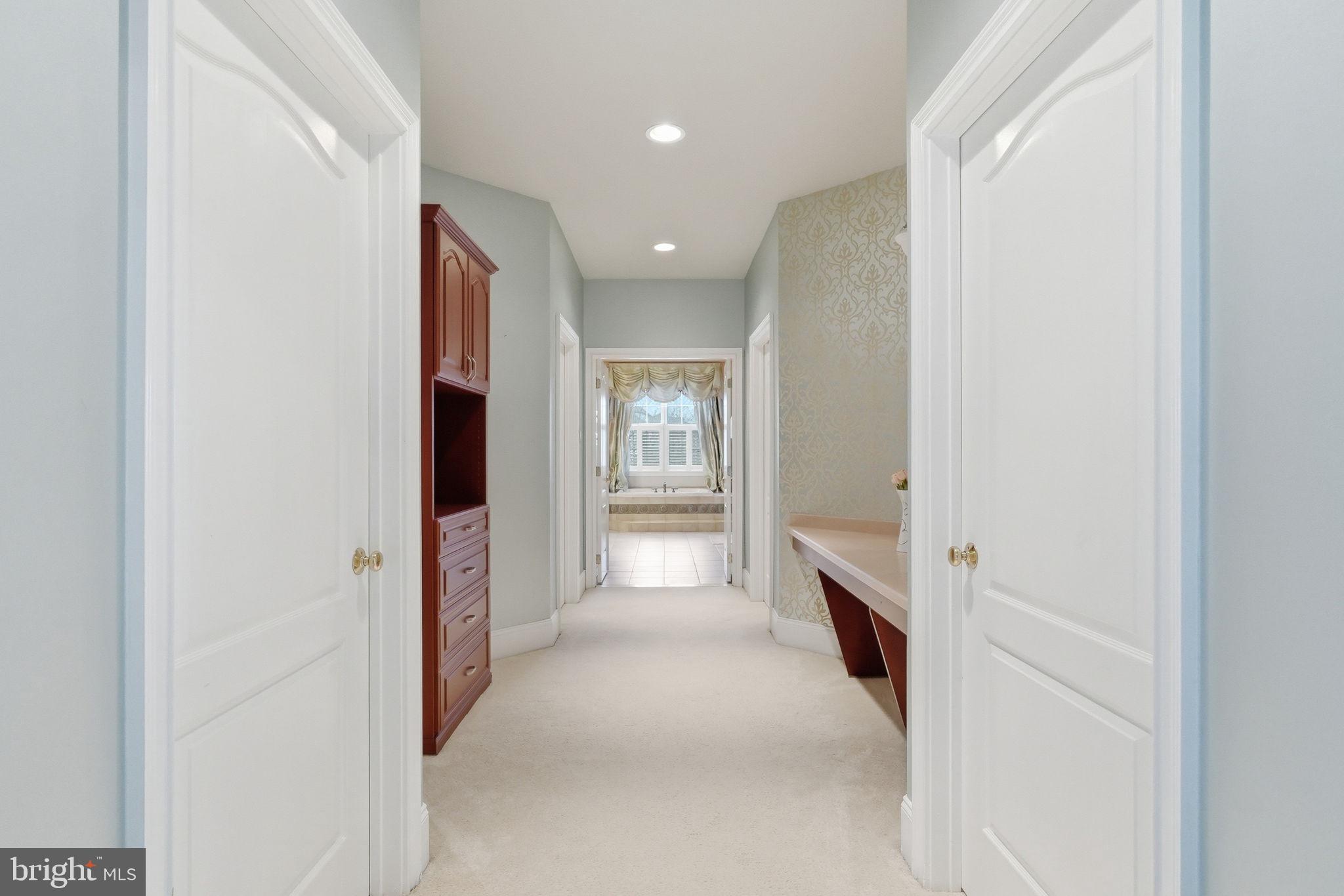 RIVERCREST - Residential