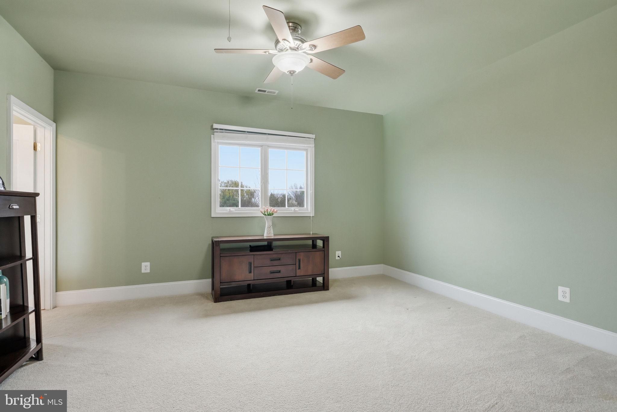 RIVERCREST - Residential