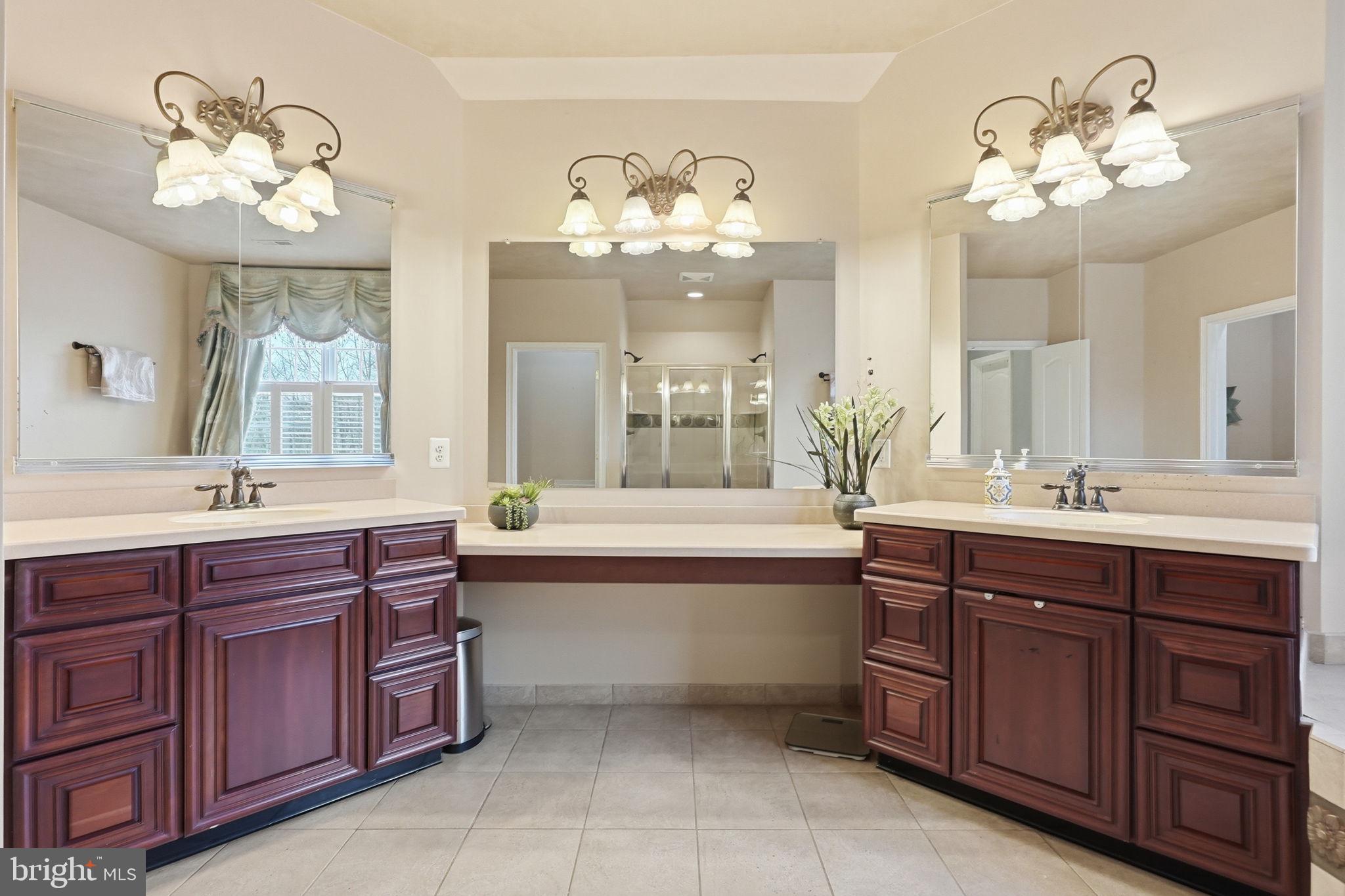 RIVERCREST - Residential