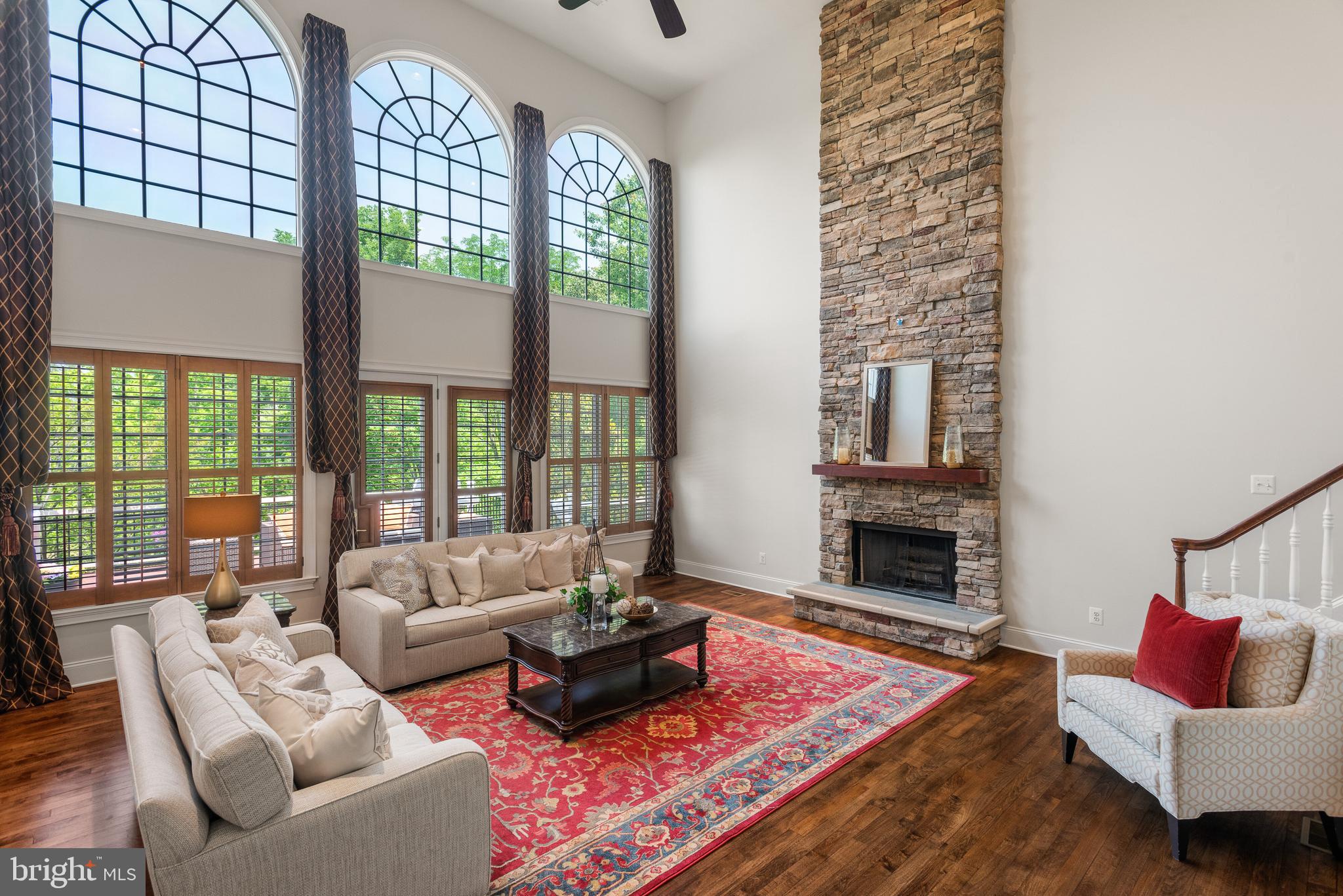 RIVERCREST - Residential