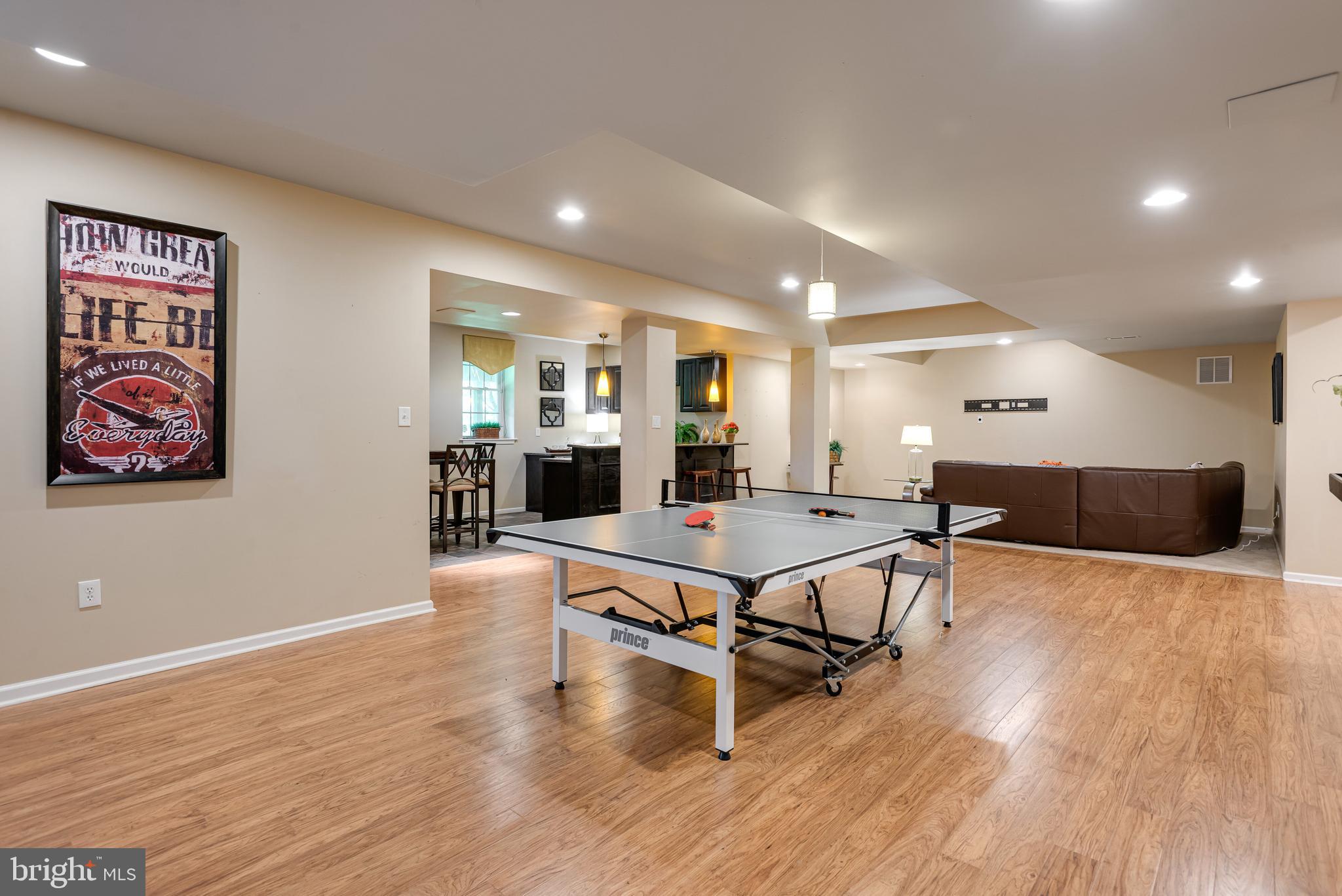 RIVERCREST - Residential