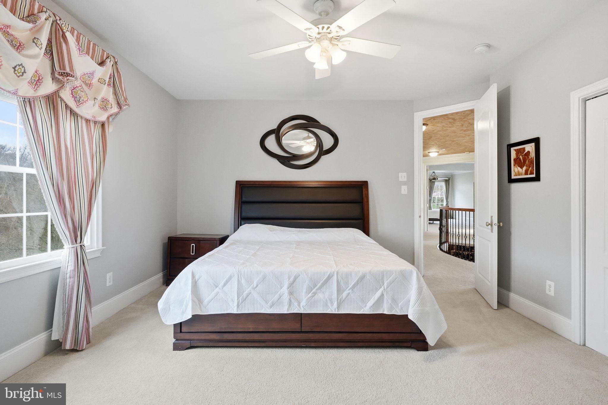 RIVERCREST - Residential