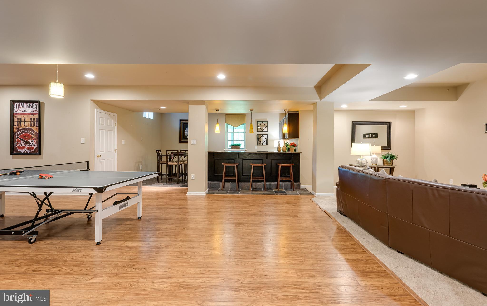 RIVERCREST - Residential