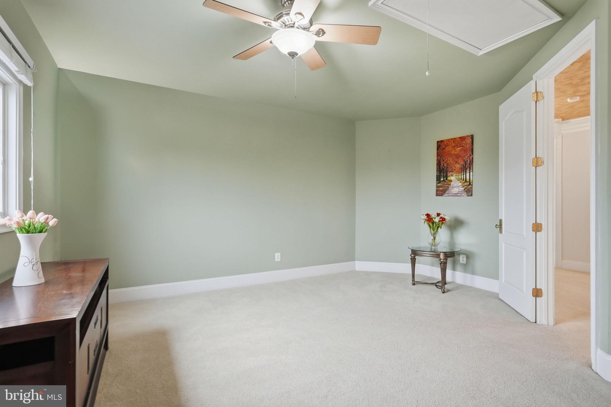 RIVERCREST - Residential