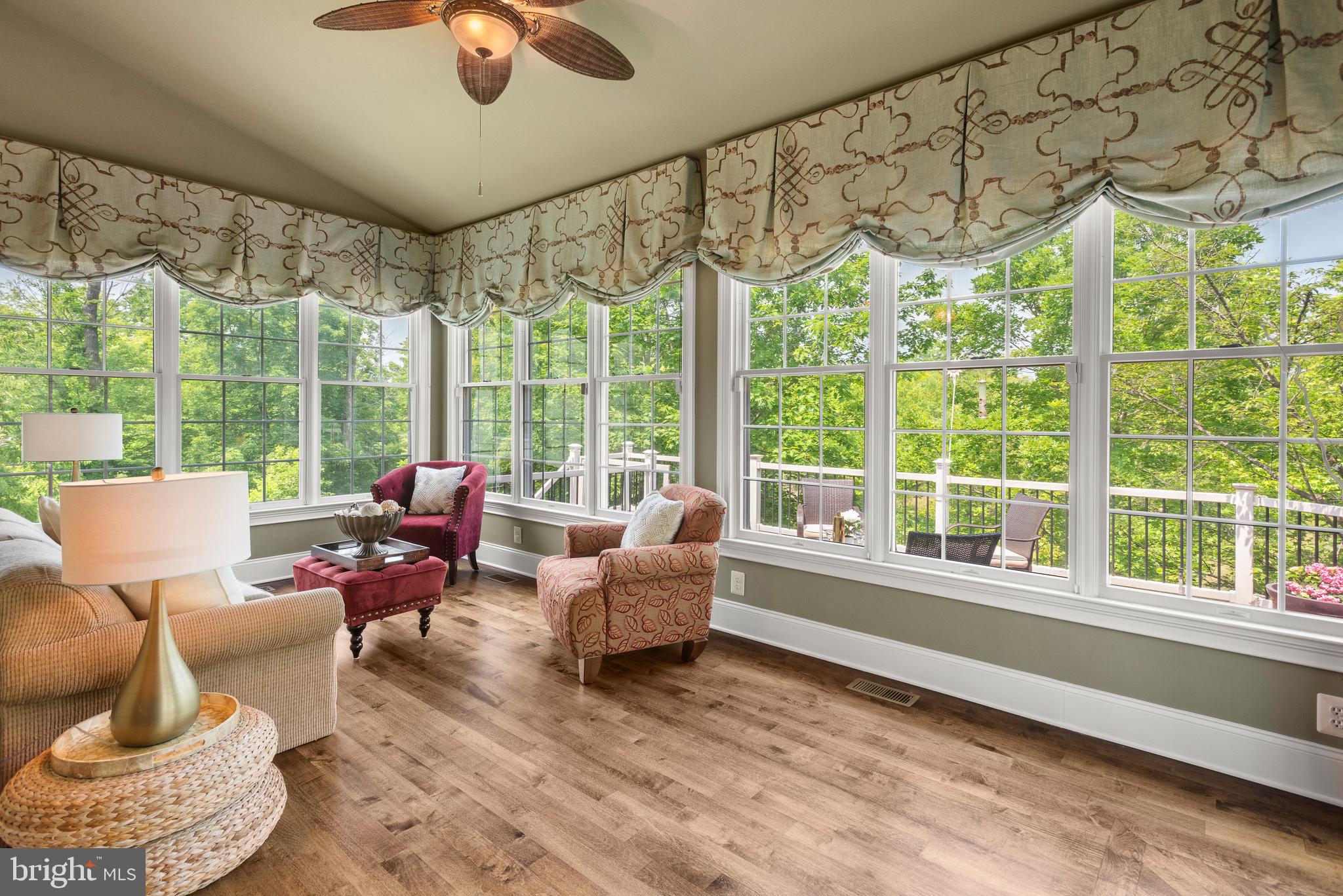 RIVERCREST - Residential