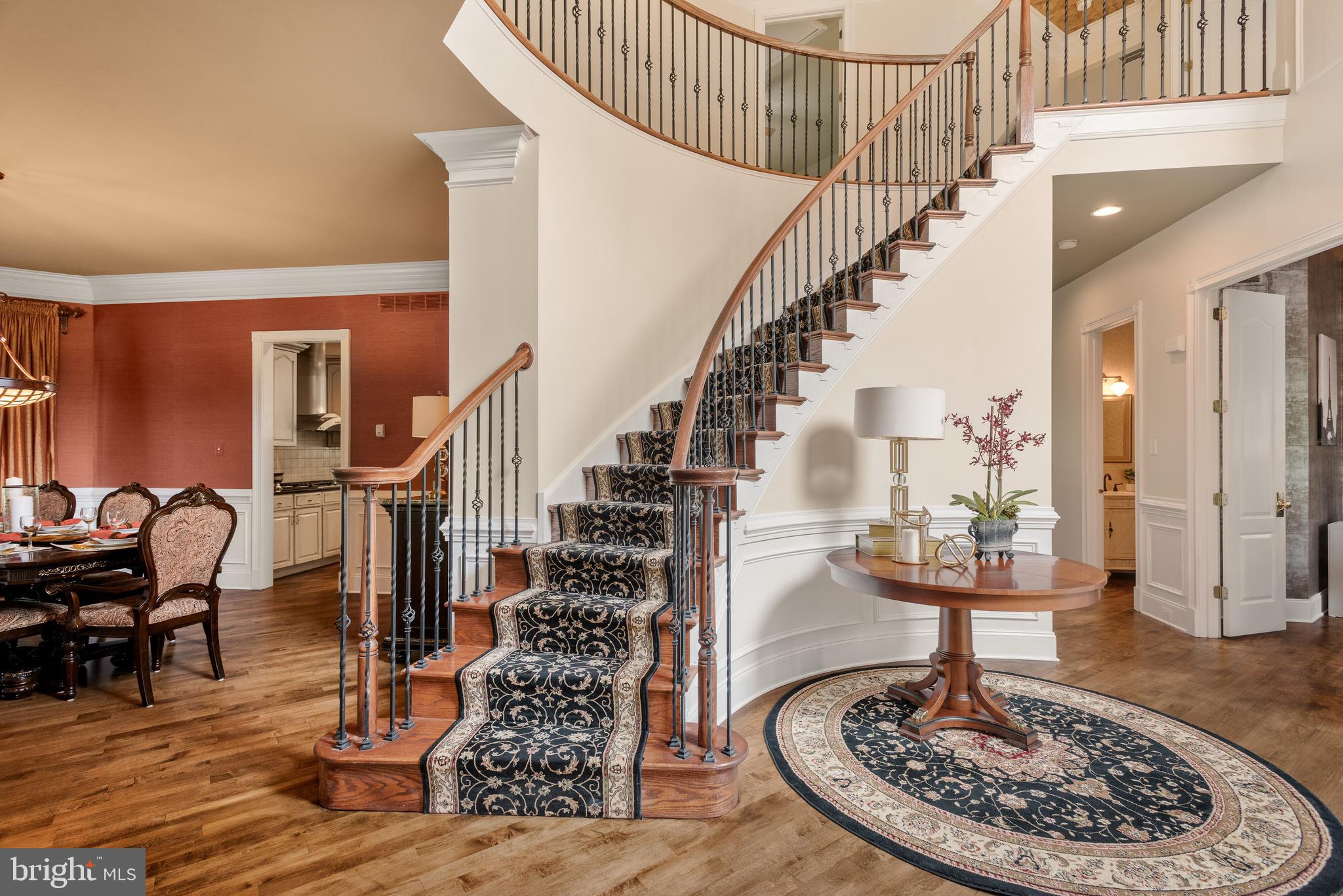 RIVERCREST - Residential