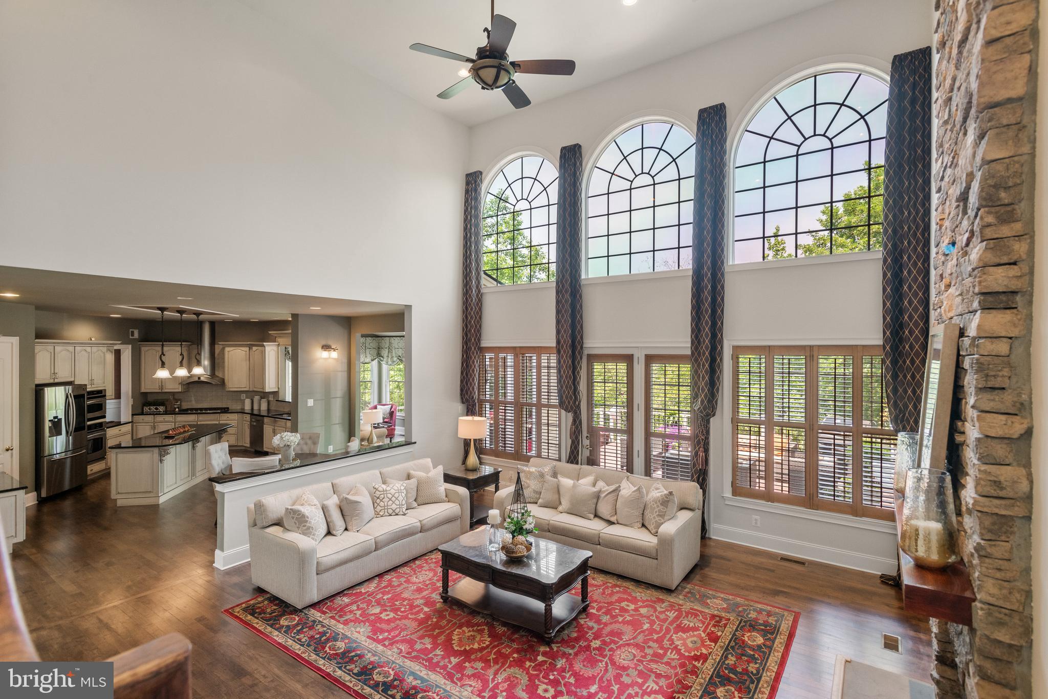 RIVERCREST - Residential