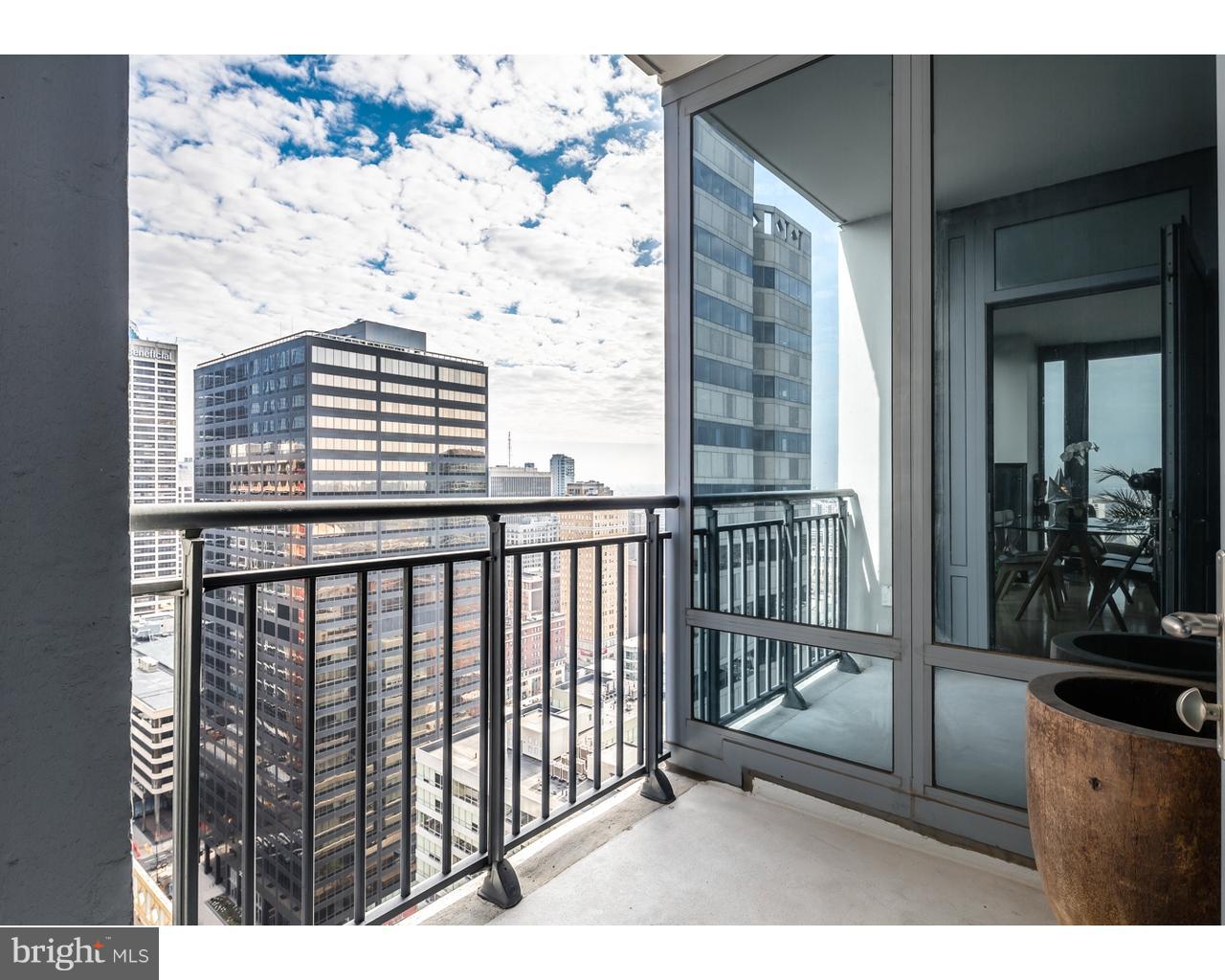 RITTENHOUSE SQUARE - Residential Lease