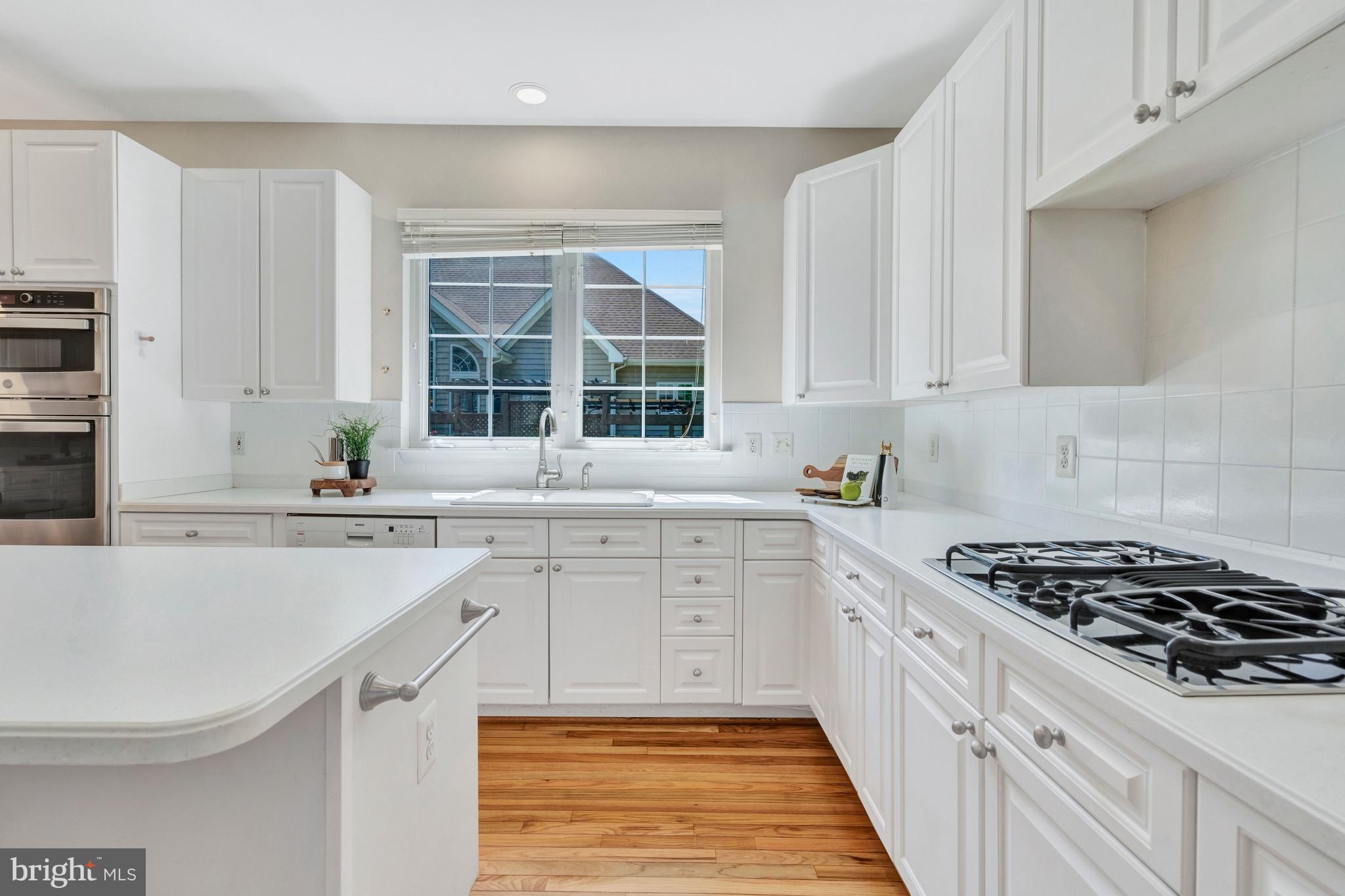 309 AYRLEE AVENUE NW