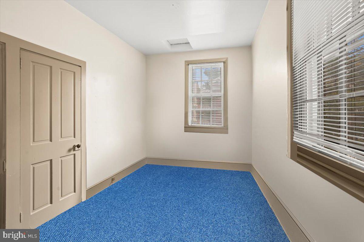 LANCASTER HISTORIC DISTR. - Commercial Sale