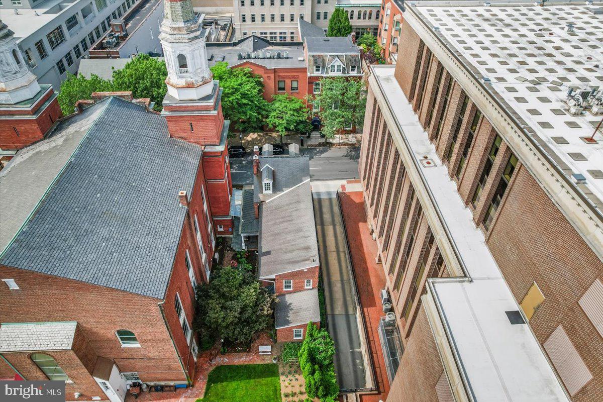 LANCASTER HISTORIC DISTR. - Commercial Sale