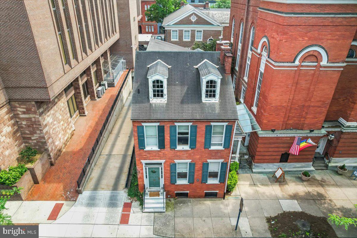 LANCASTER HISTORIC DISTR. - Commercial Sale