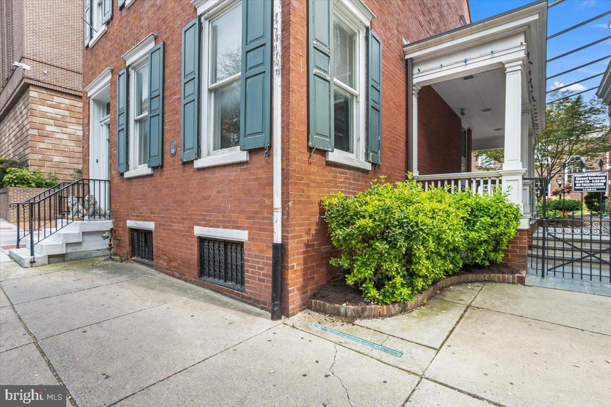 LANCASTER HISTORIC DISTR. - Commercial Sale