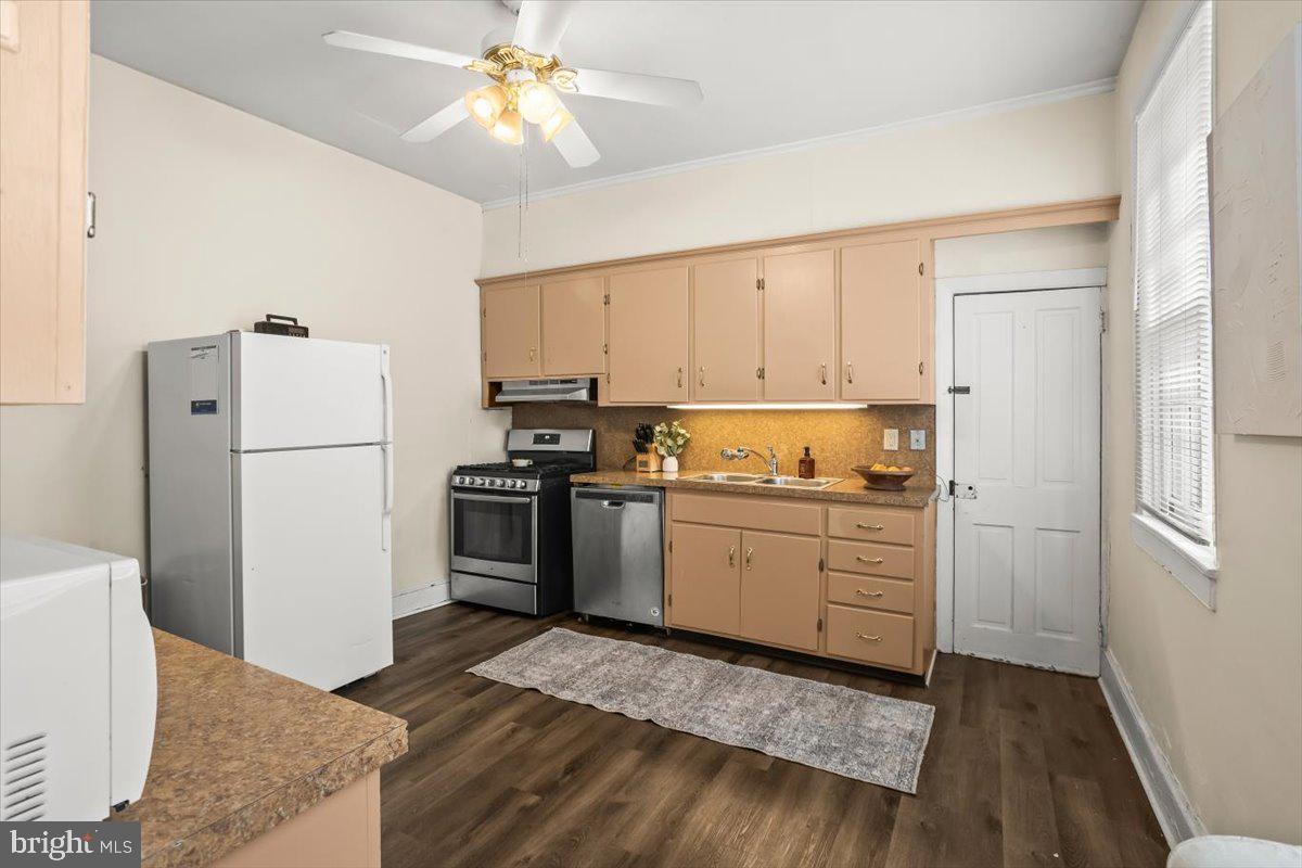 LANCASTER HISTORIC DISTR. - Commercial Sale