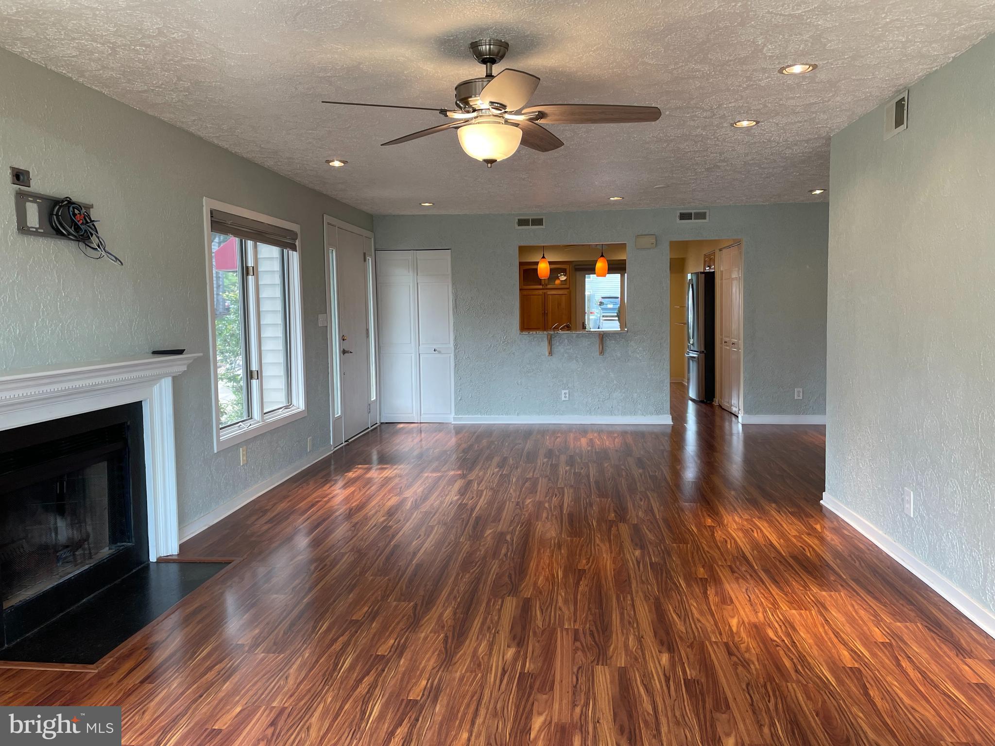 CHESAPEAKE HARBOUR - Residential