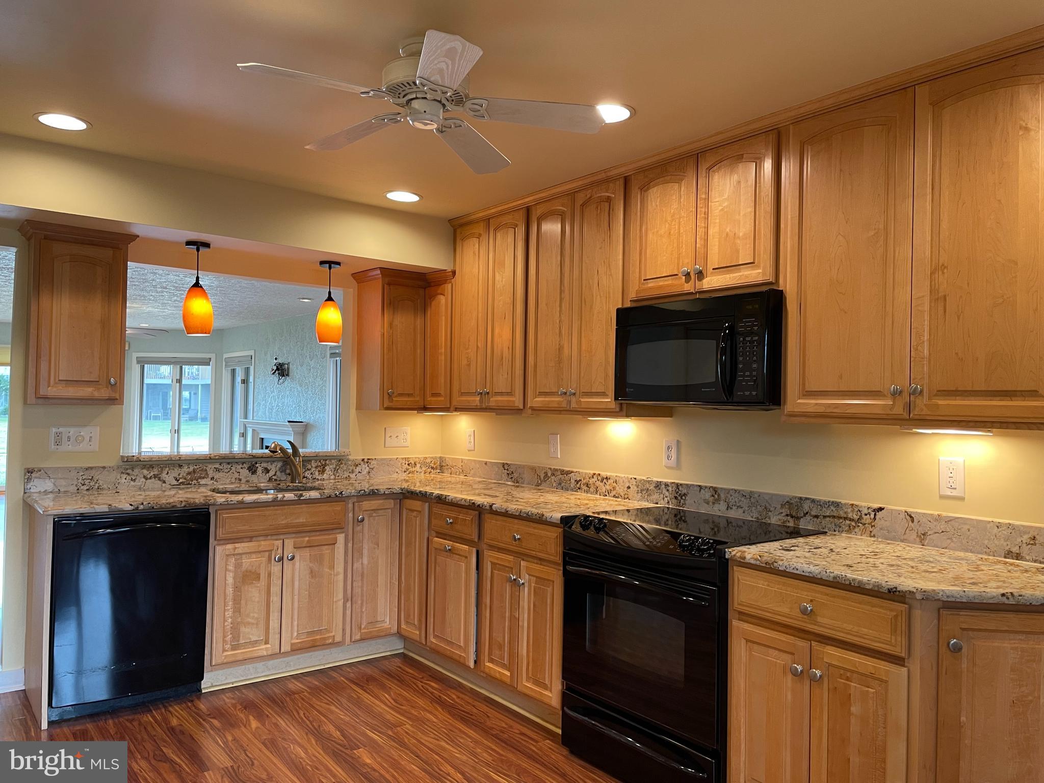 CHESAPEAKE HARBOUR - Residential