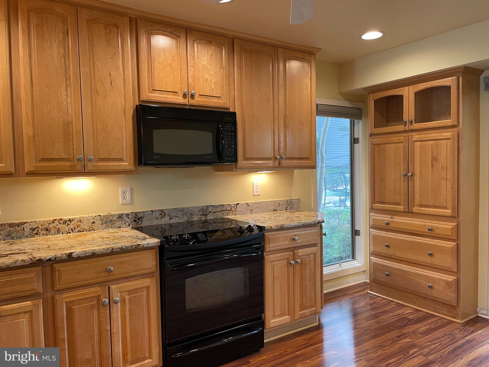 CHESAPEAKE HARBOUR - Residential