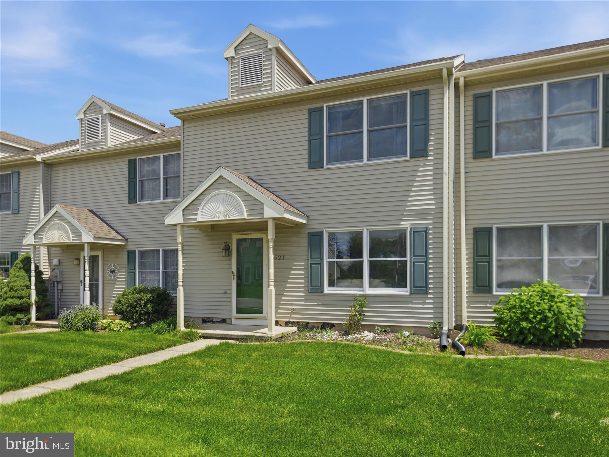 NICHOLSON SQUARE - Residential
