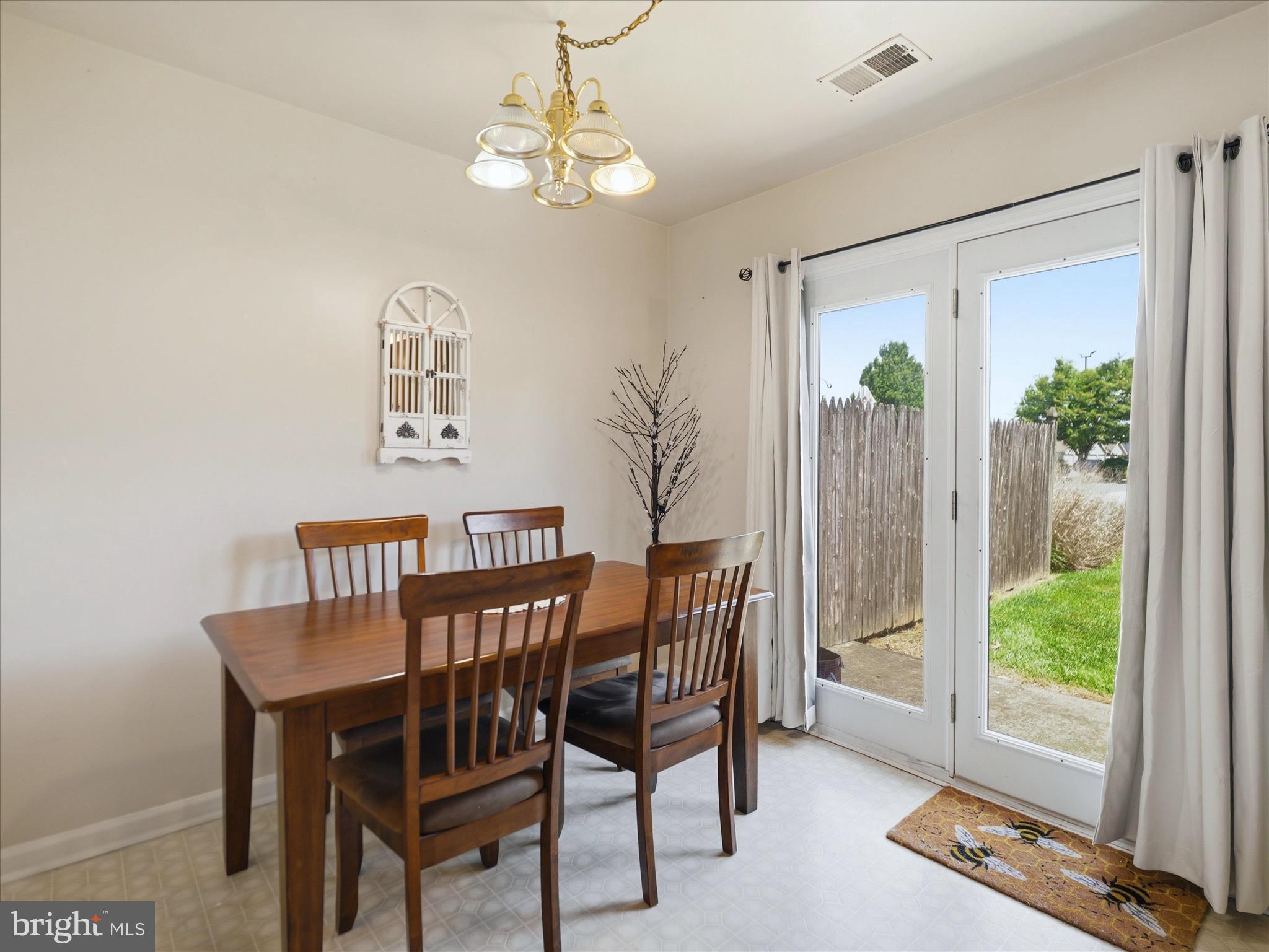NICHOLSON SQUARE - Residential