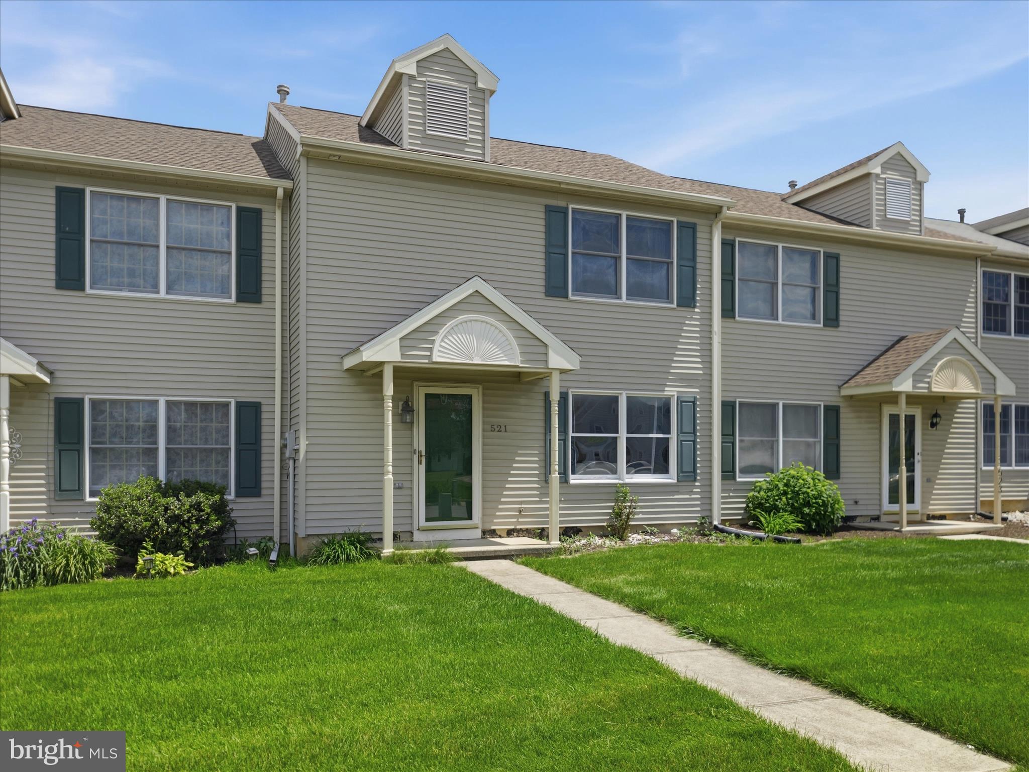 NICHOLSON SQUARE - Residential
