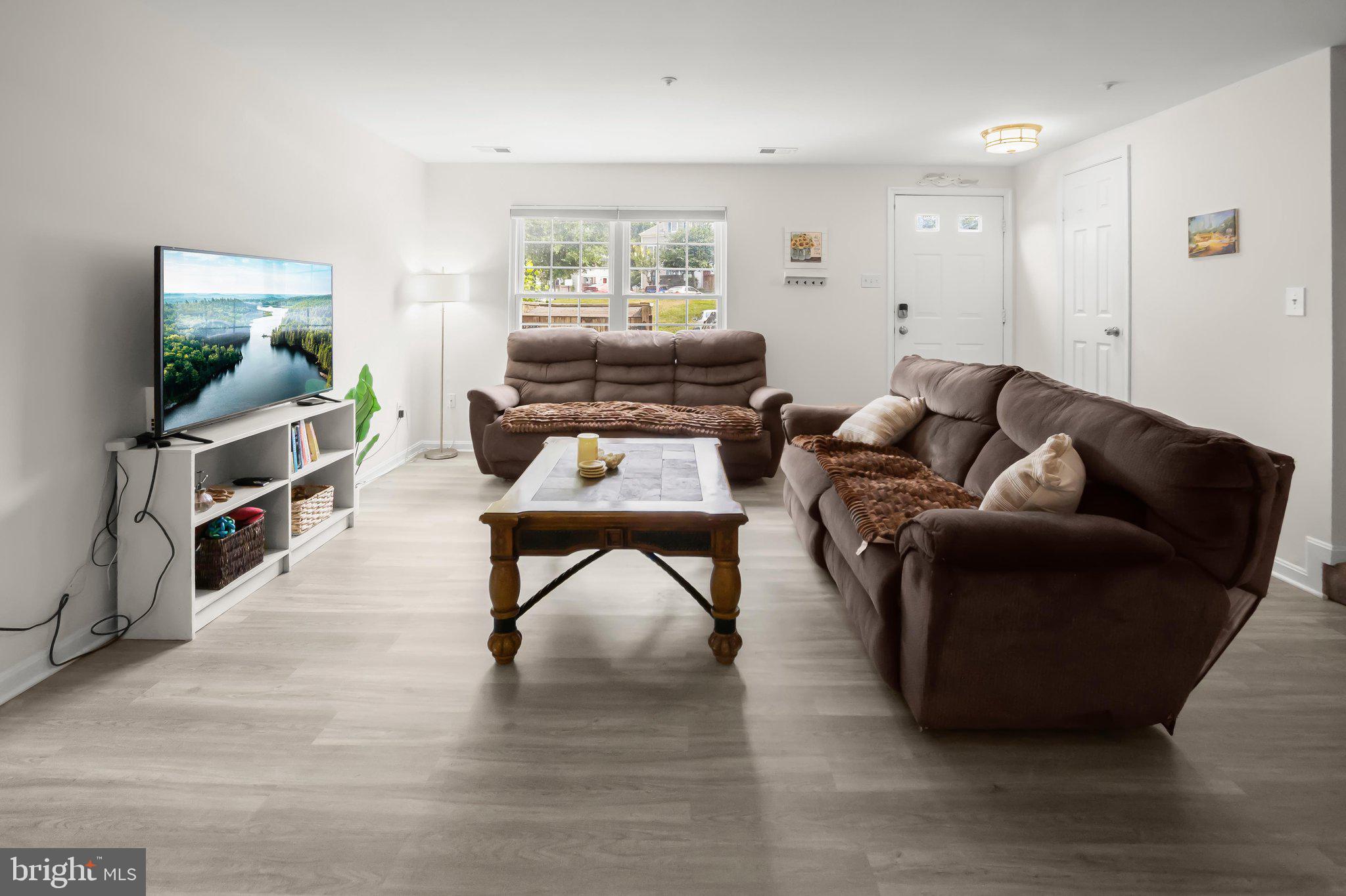 29 HIGHSTREAM COURT 1027