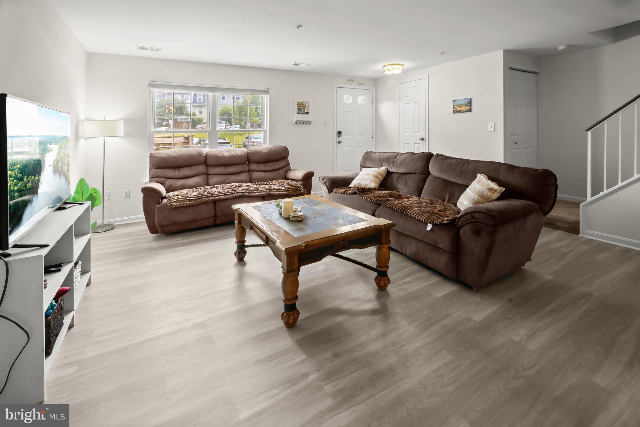 29 HIGHSTREAM COURT 1027
