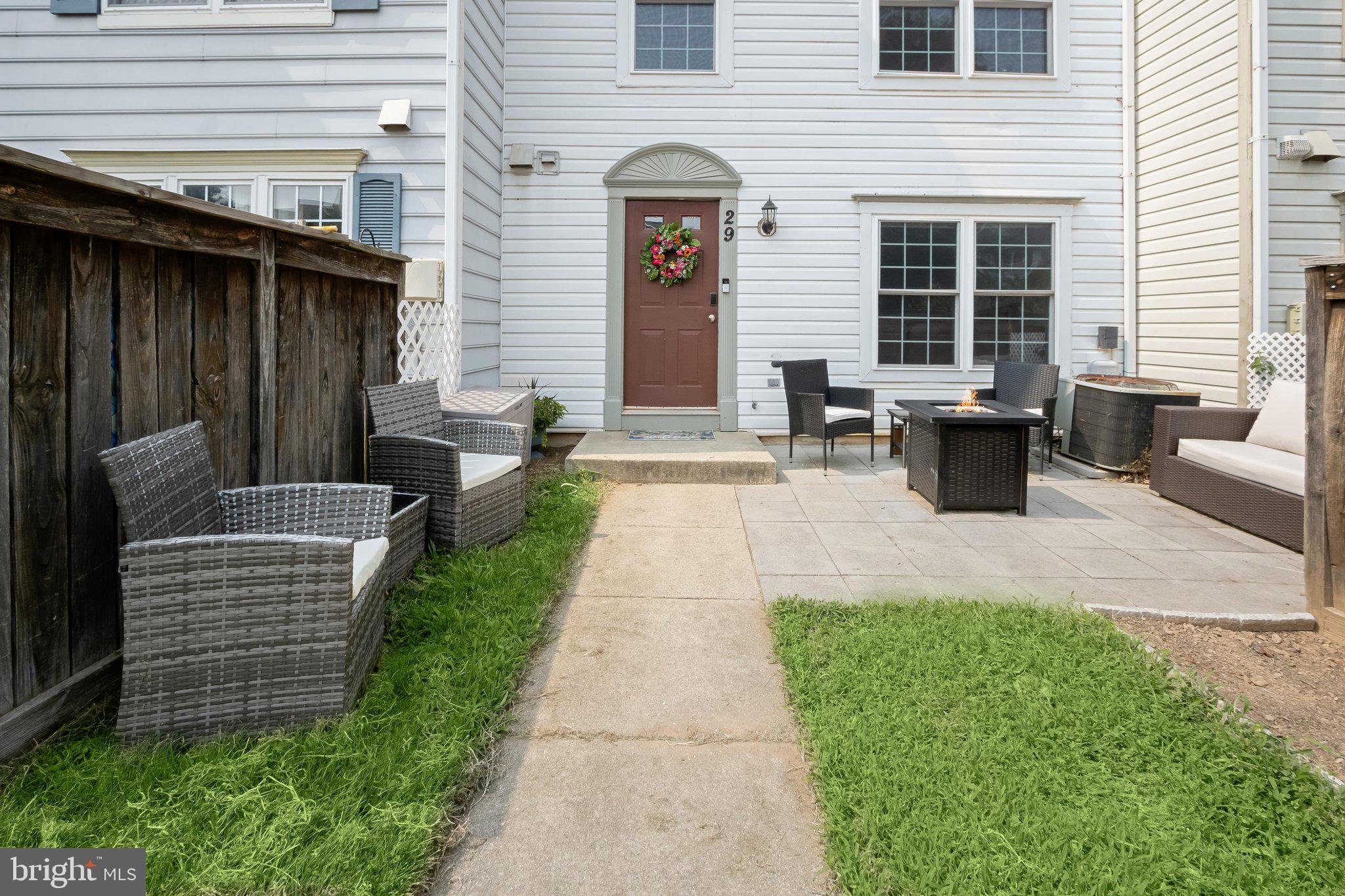 29 HIGHSTREAM COURT 1027