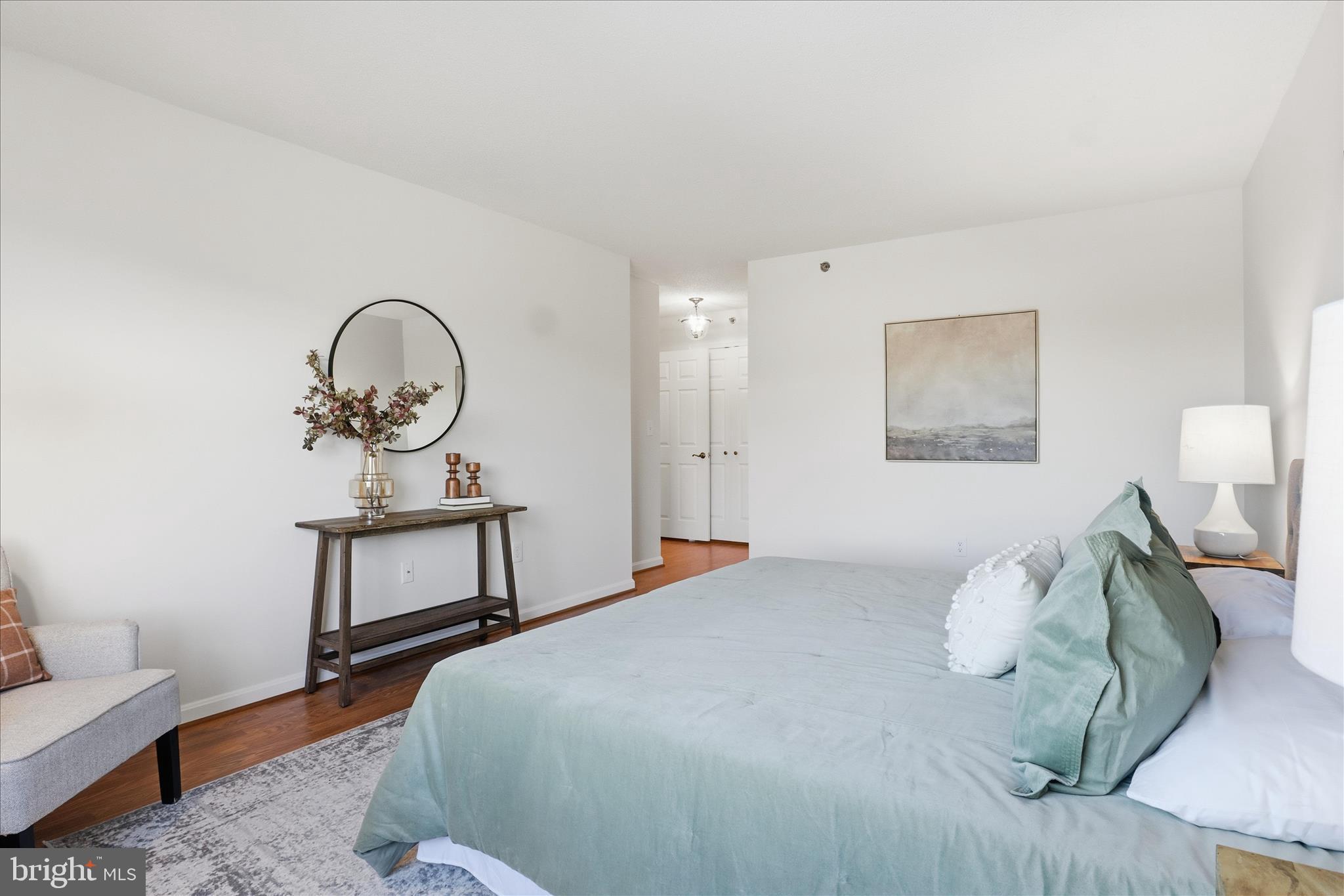 CARLYLE TOWERS CONDOMINIUM - Residential