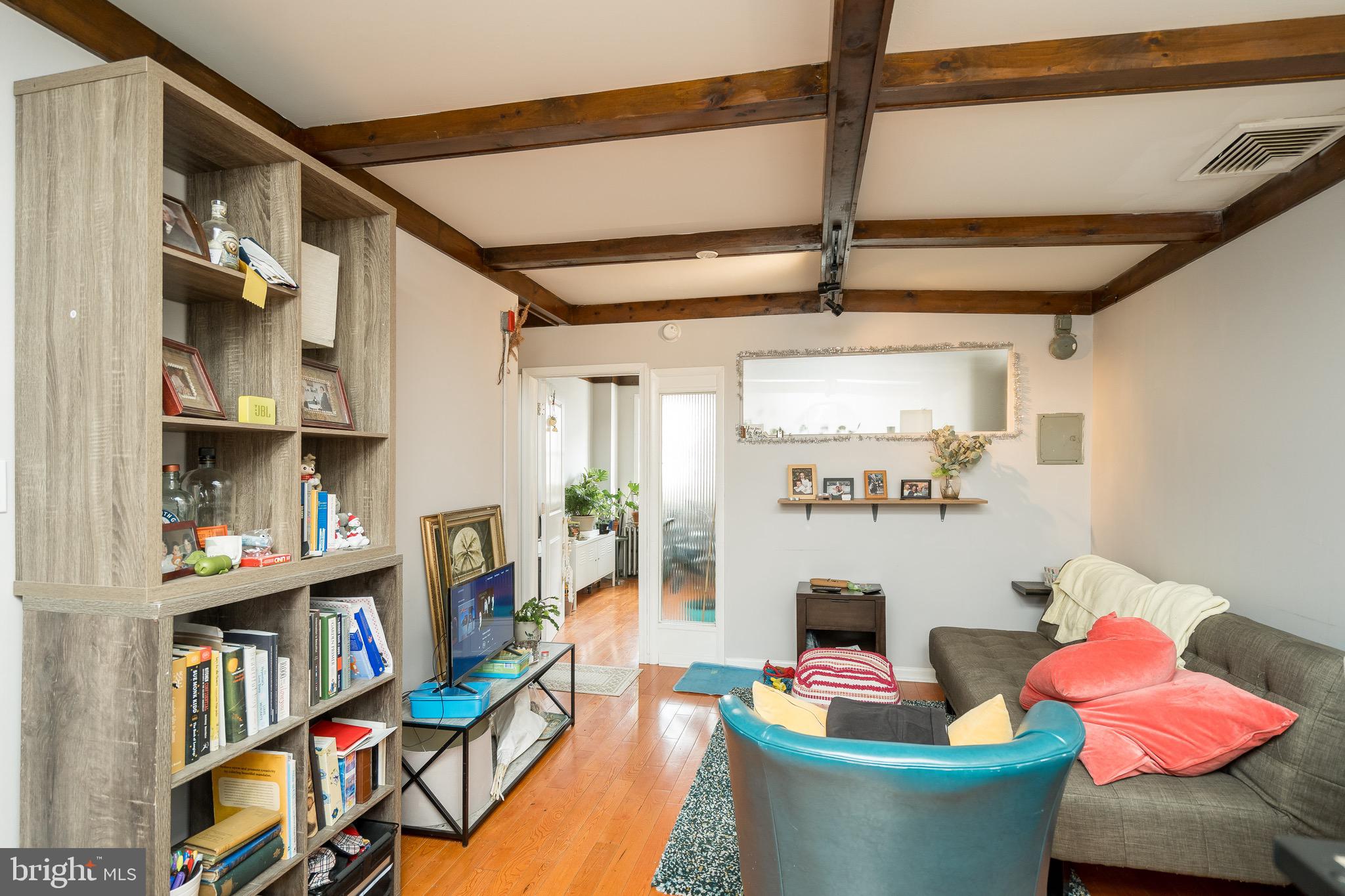 PASSYUNK SQUARE - Commercial Sale