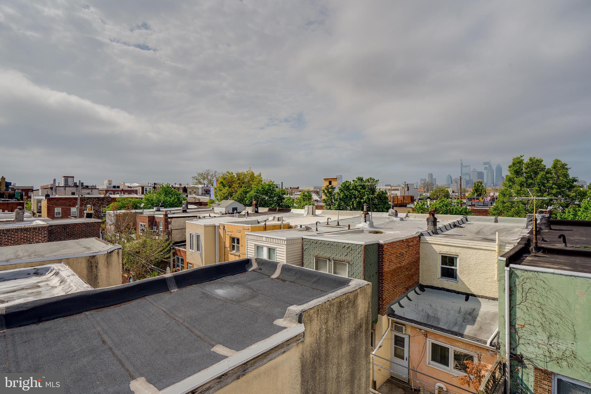 PASSYUNK SQUARE - Commercial Sale