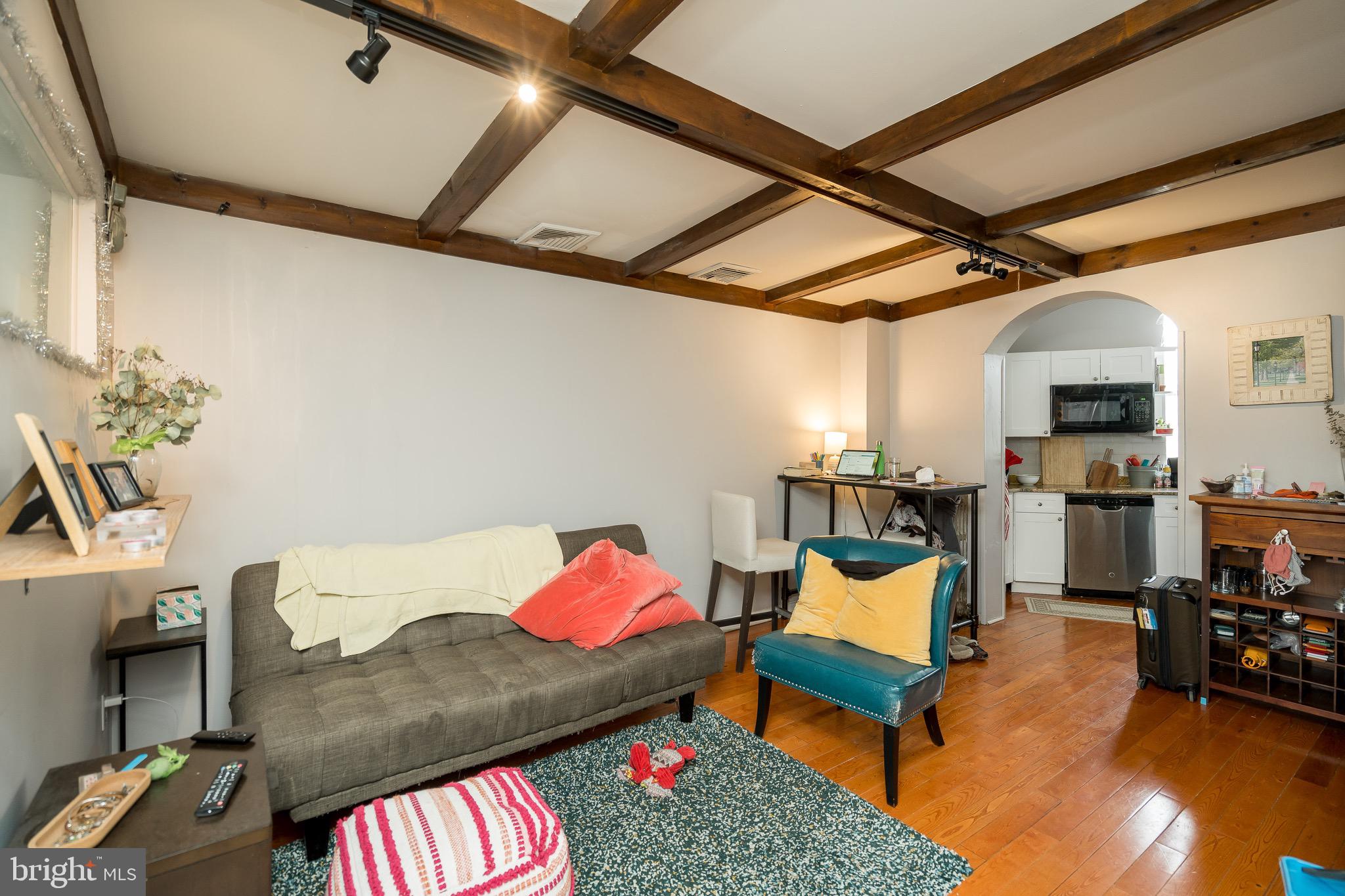 PASSYUNK SQUARE - Commercial Sale