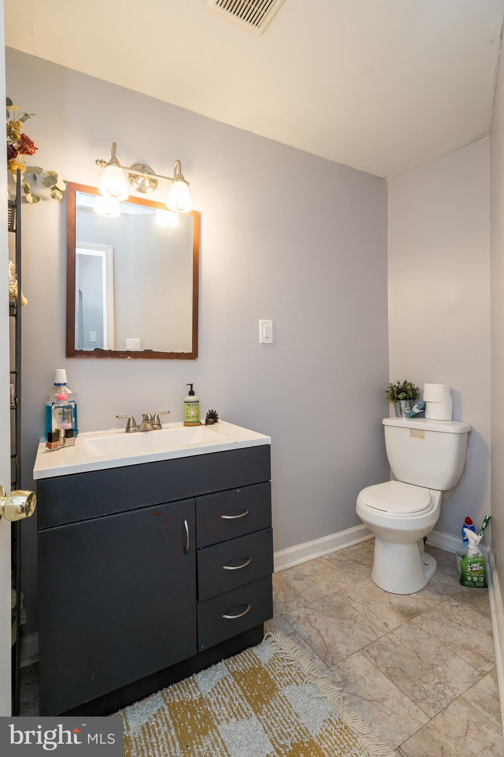 PASSYUNK SQUARE - Commercial Sale
